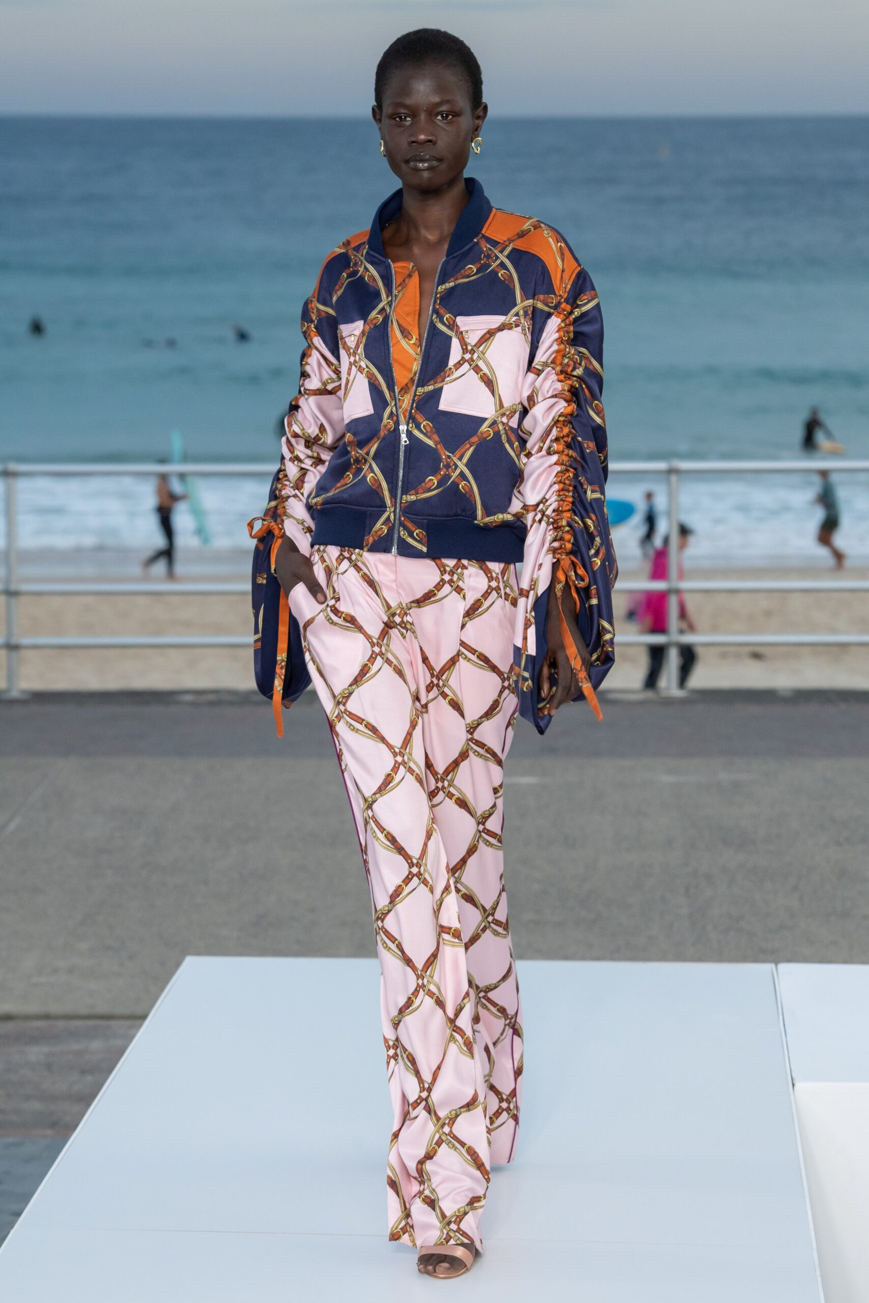 Simkhai Australia Resort 20 Look 13