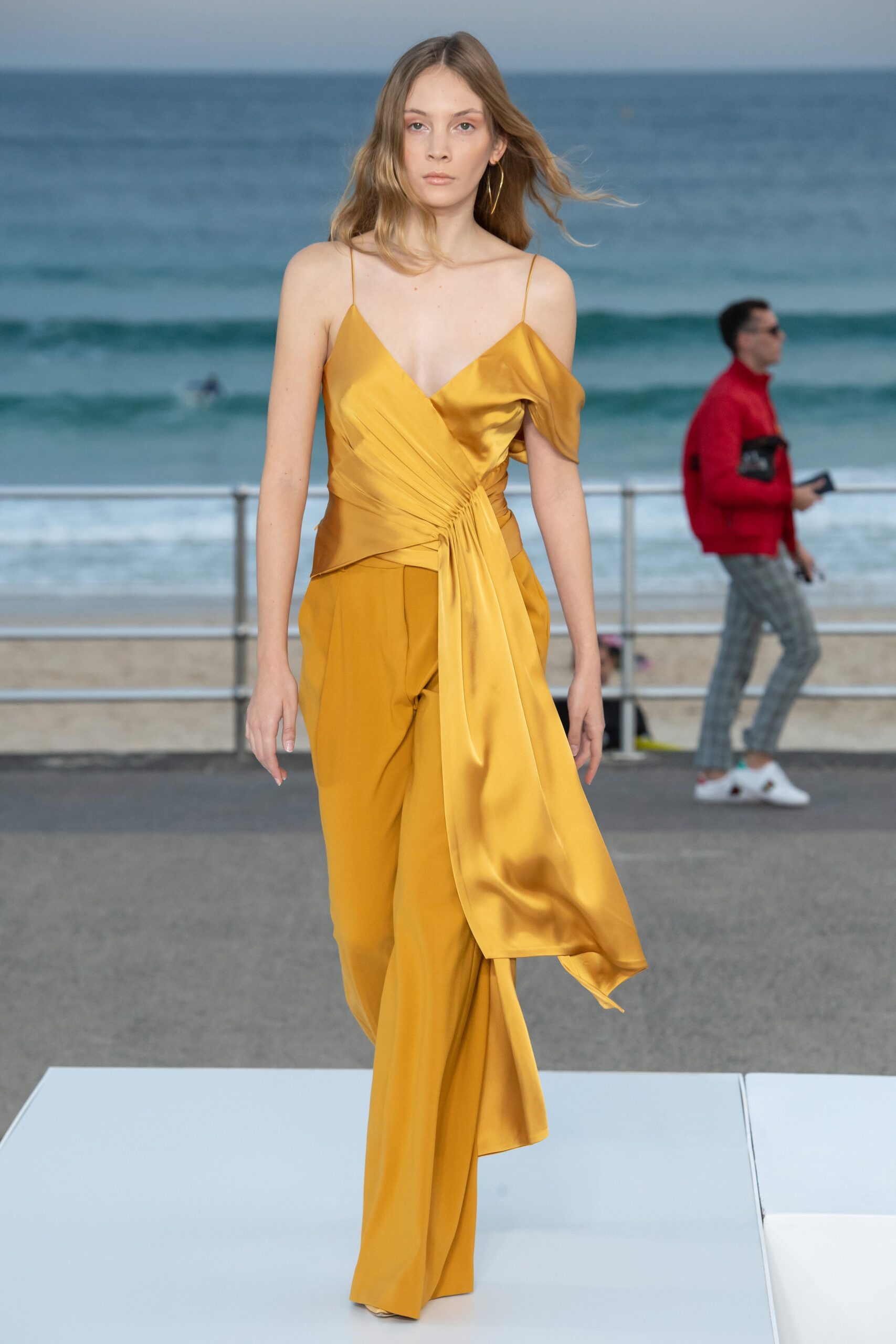 Simkhai Australia Resort 20 Look 15