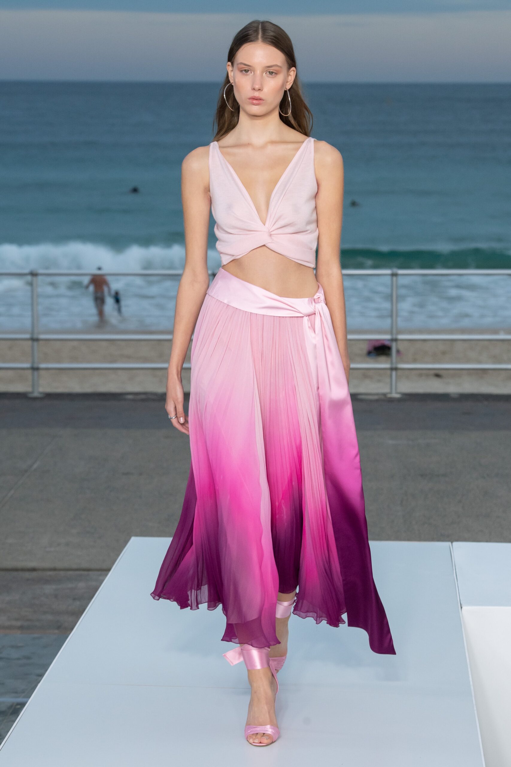 Simkhai Australia Resort 20 Look 33