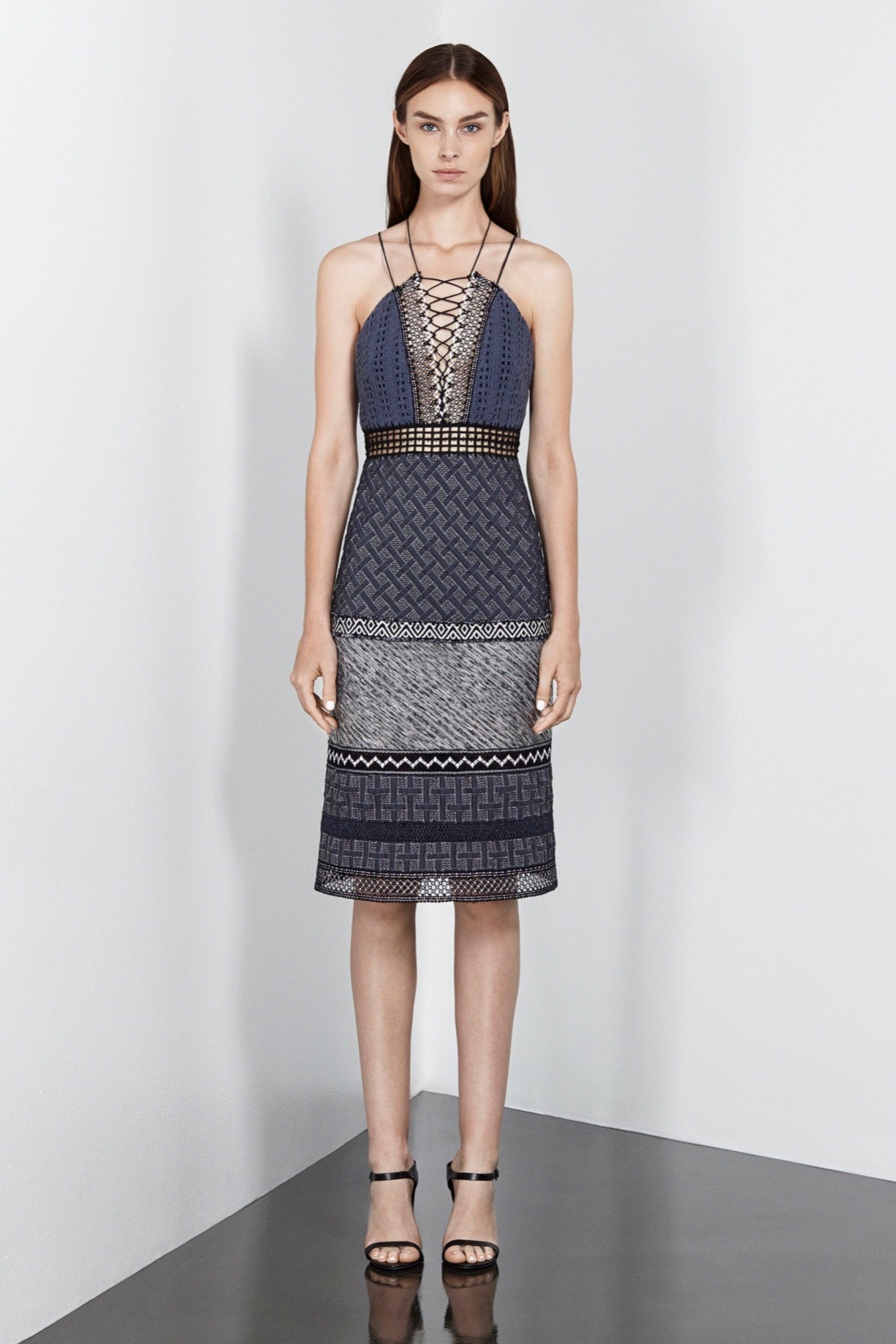 Simkhai Resort 16 Look 1
