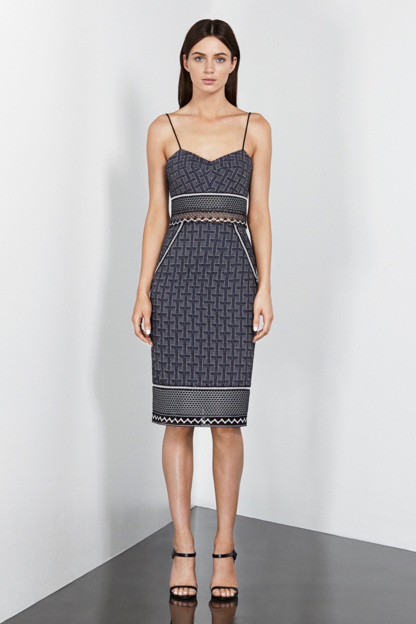 Simkhai Resort 16 Look 2