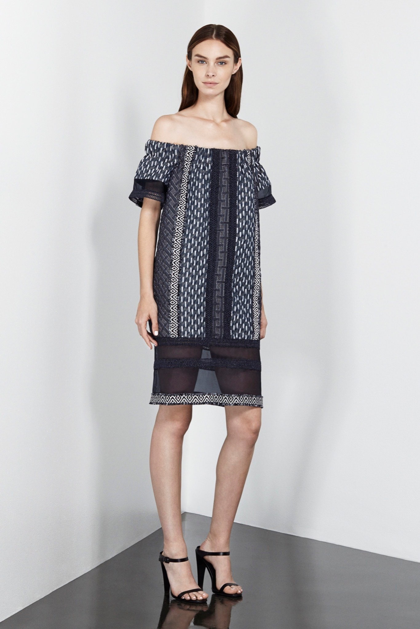 Simkhai Resort 16 Look 3