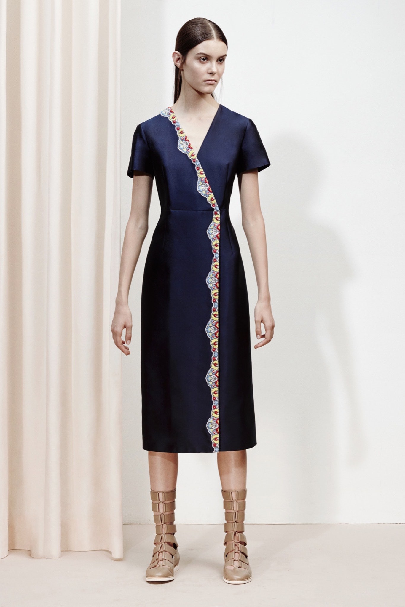 Suno Resort 16 Look 4