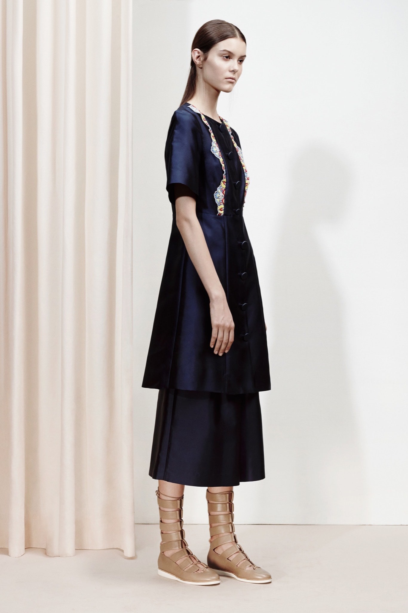 Suno Resort 16 Look 6