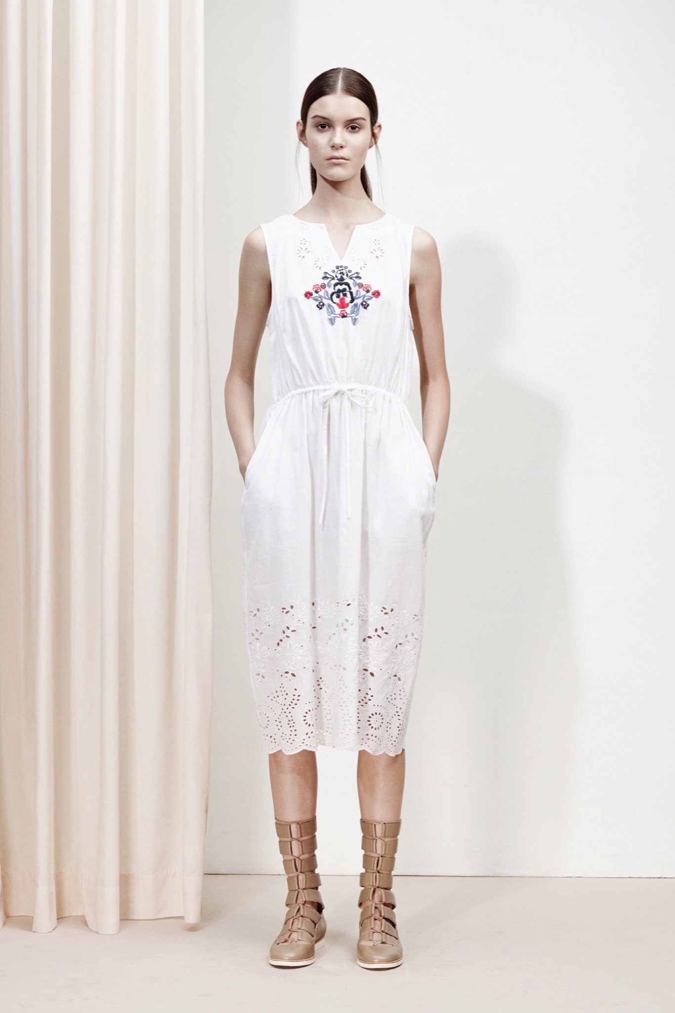 Suno Resort 16 Look 8