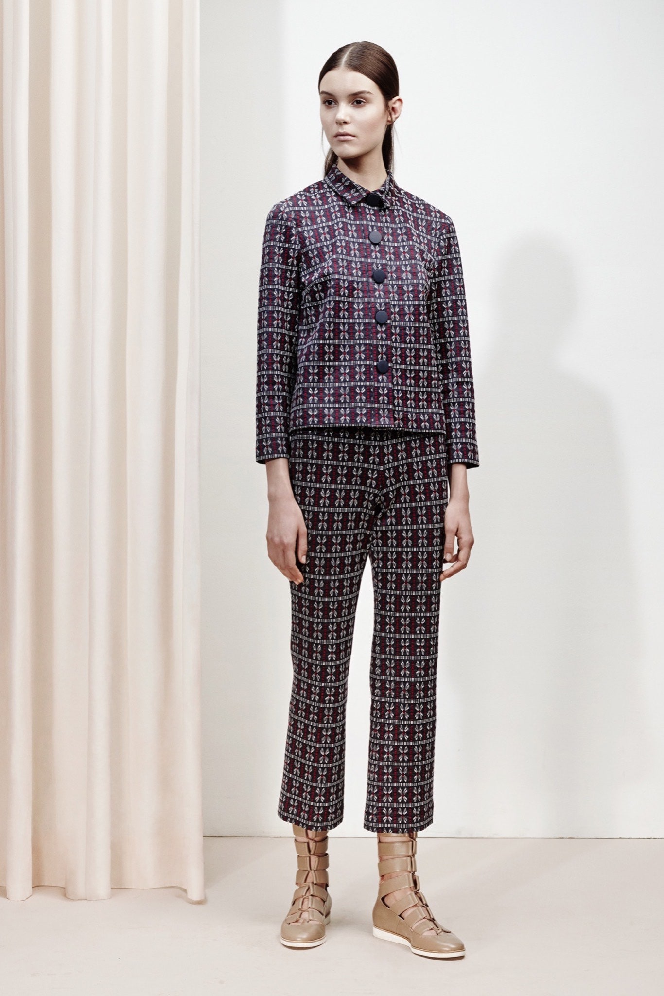 Suno Resort 16 Look 14