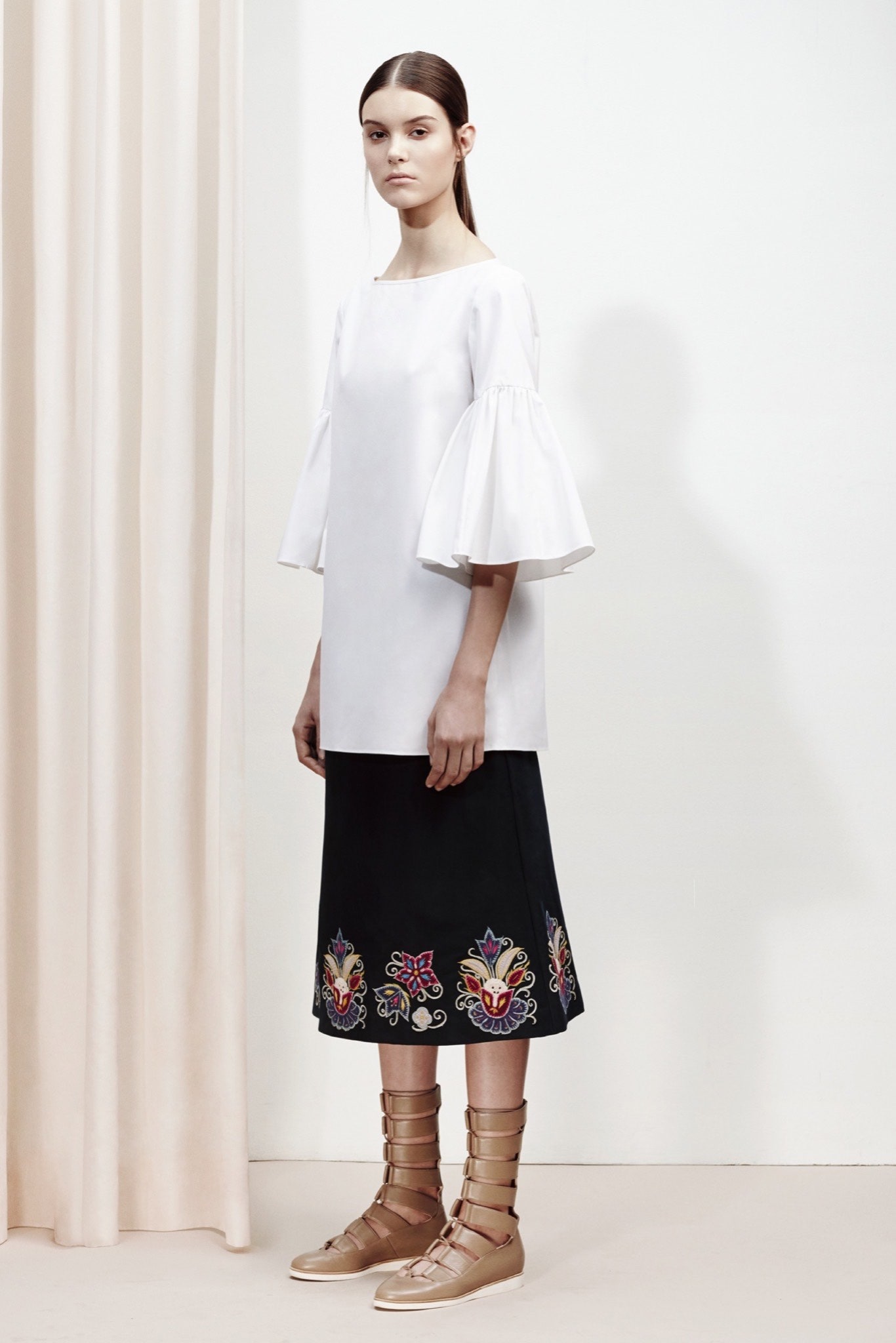 Suno Resort 16 Look 16