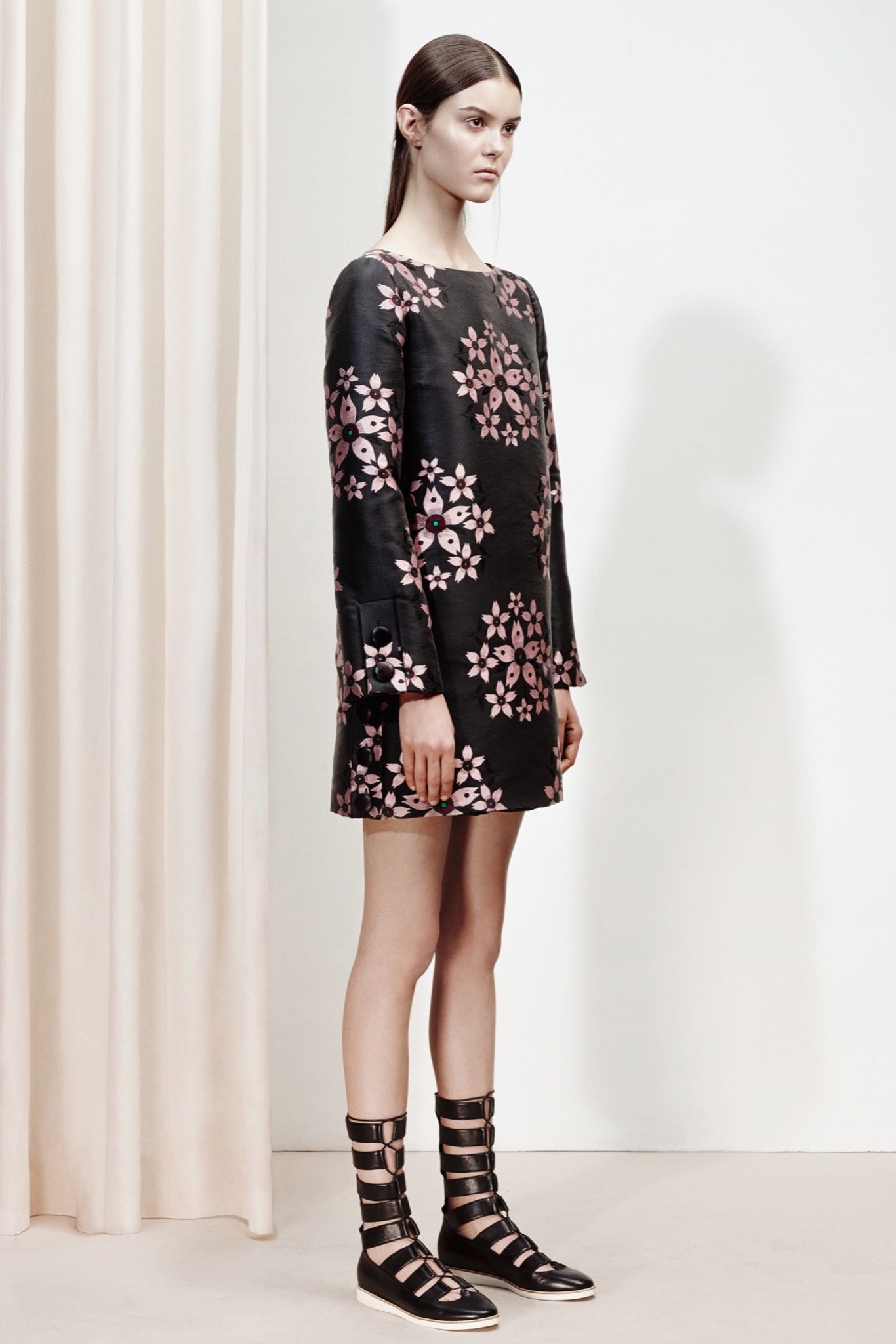 Suno Resort 16 Look 18
