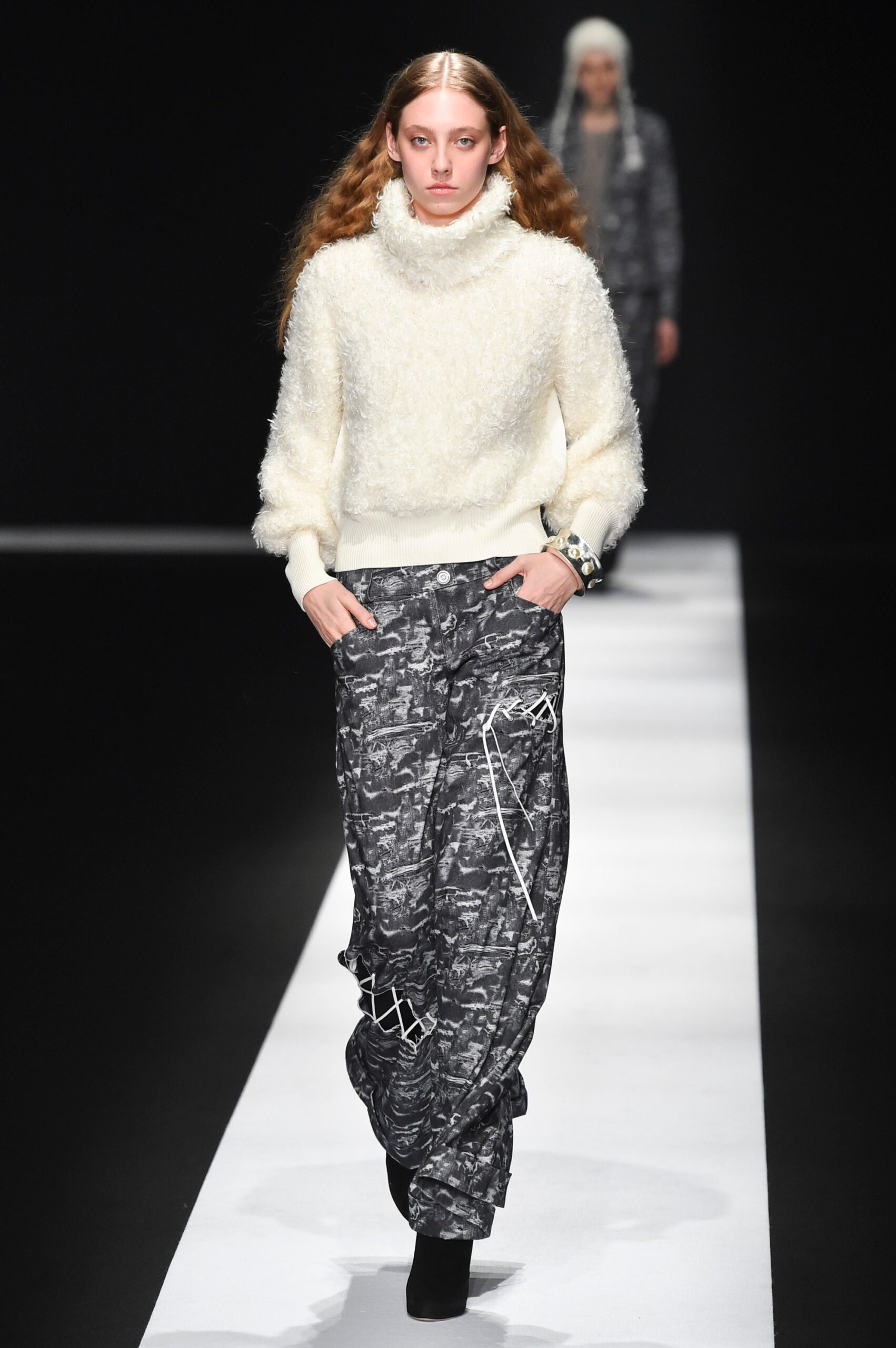 Tae Ashida Tokyo F/W 18 Look 8