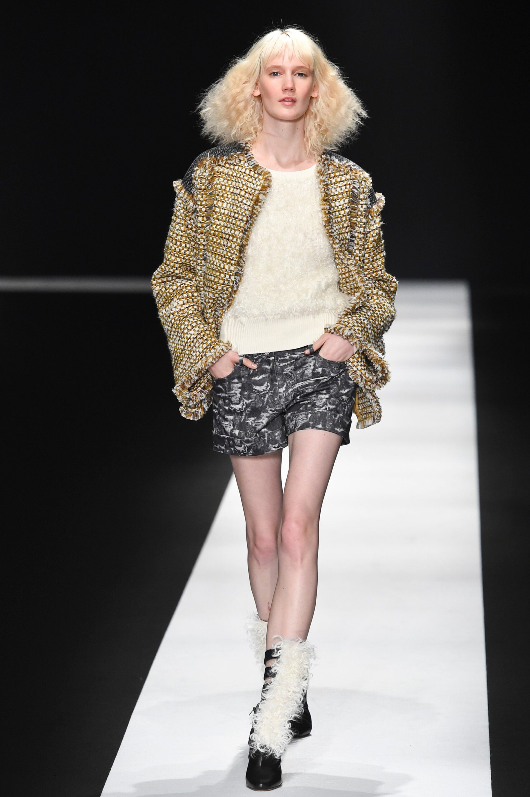 Tae Ashida Tokyo F/W 18 Look 10