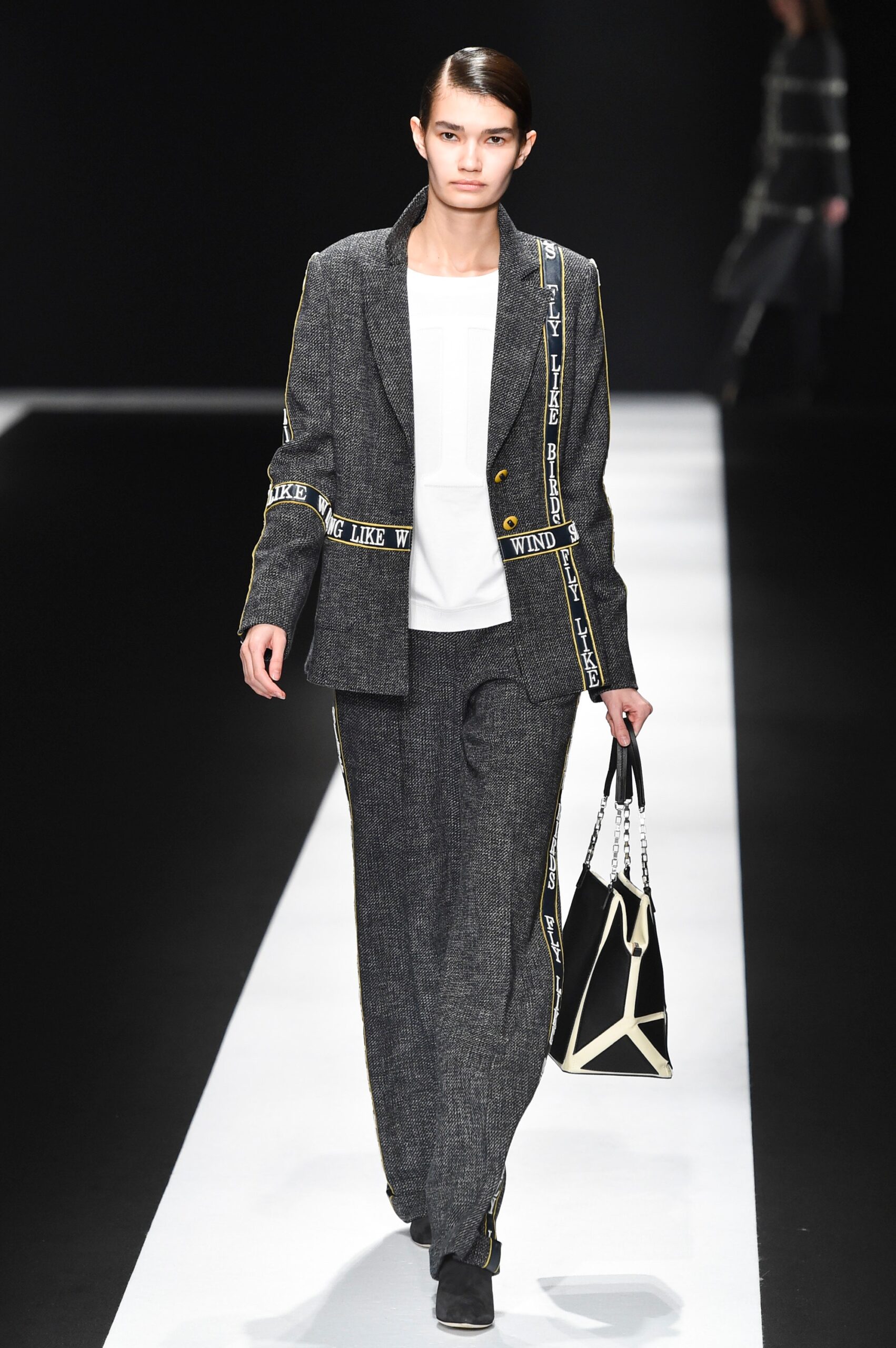 Tae Ashida Tokyo F/W 18 Look 11