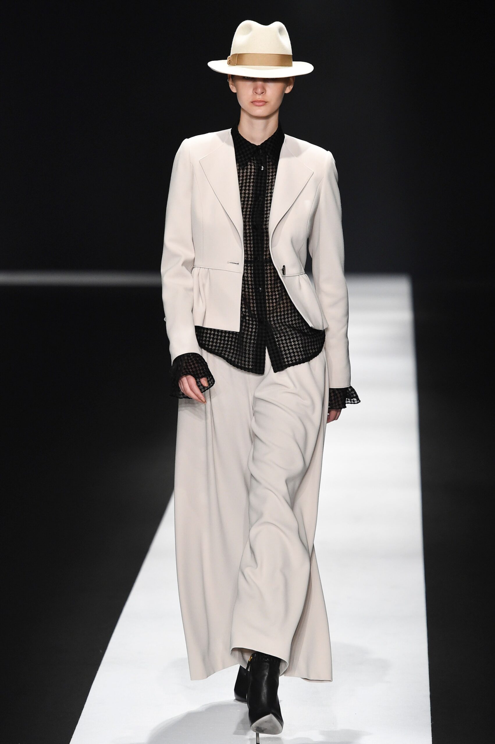 Tae Ashida Tokyo F/W 18 Look 56