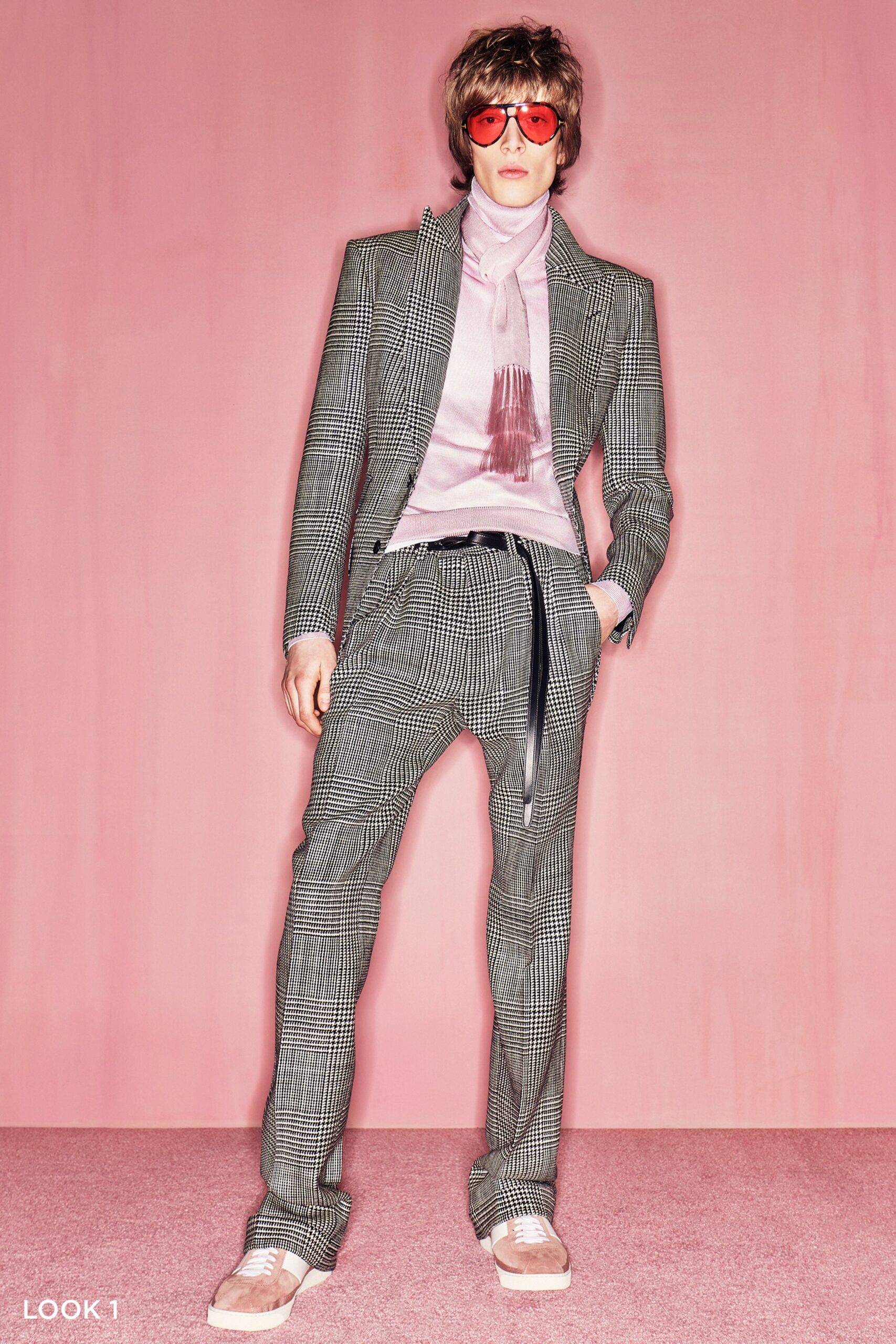 Tom Ford F/W 20 Menswear Look 1