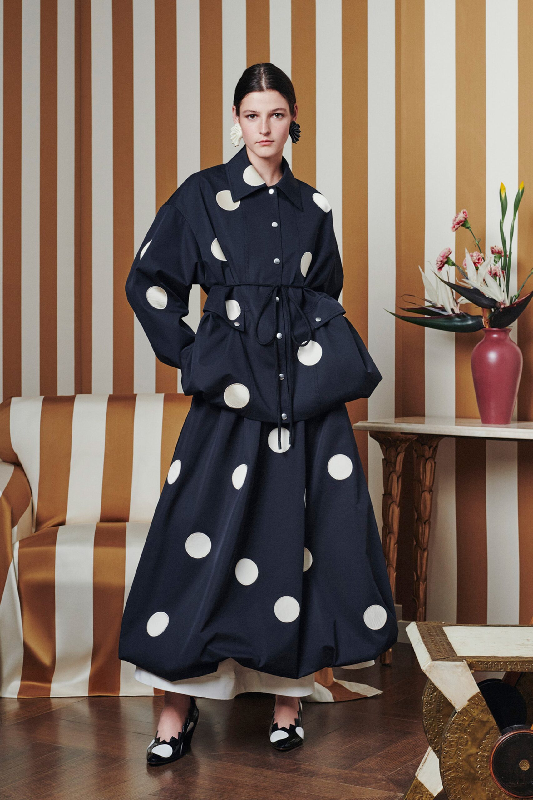 Tory Burch Resort 22 Look 1