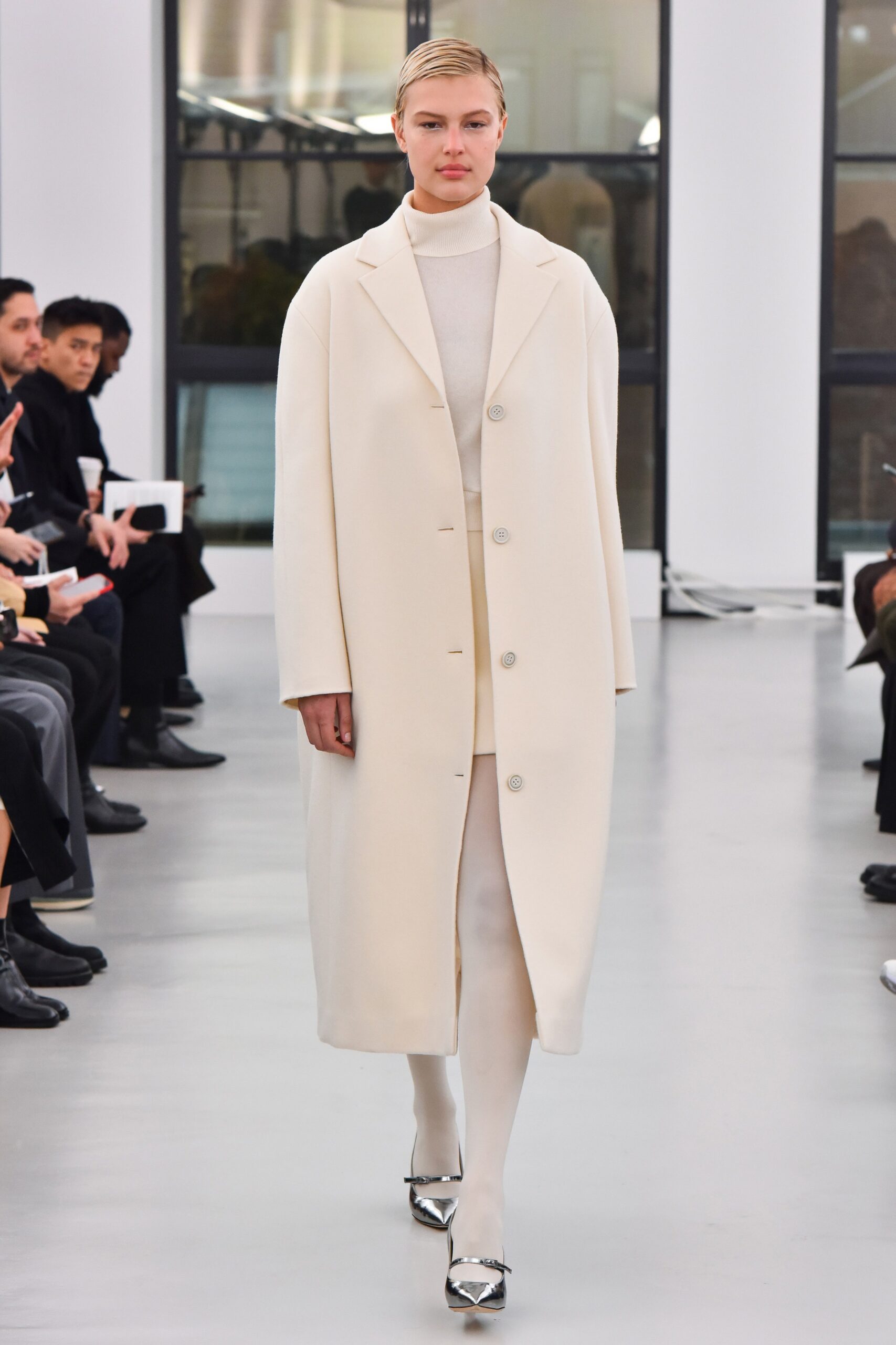 Theory F/W 23 Look 1