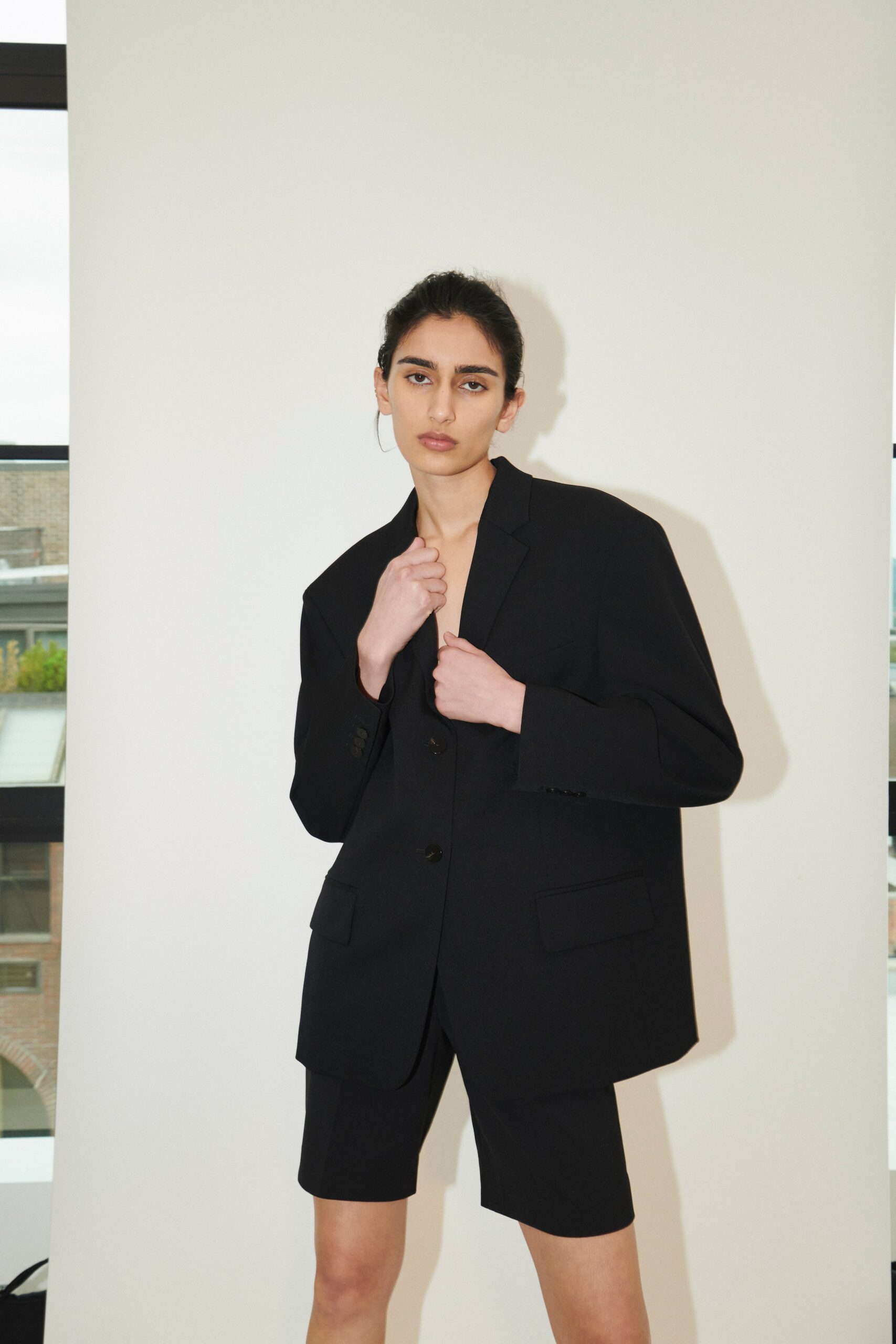 Theory S/S 23 Look 1