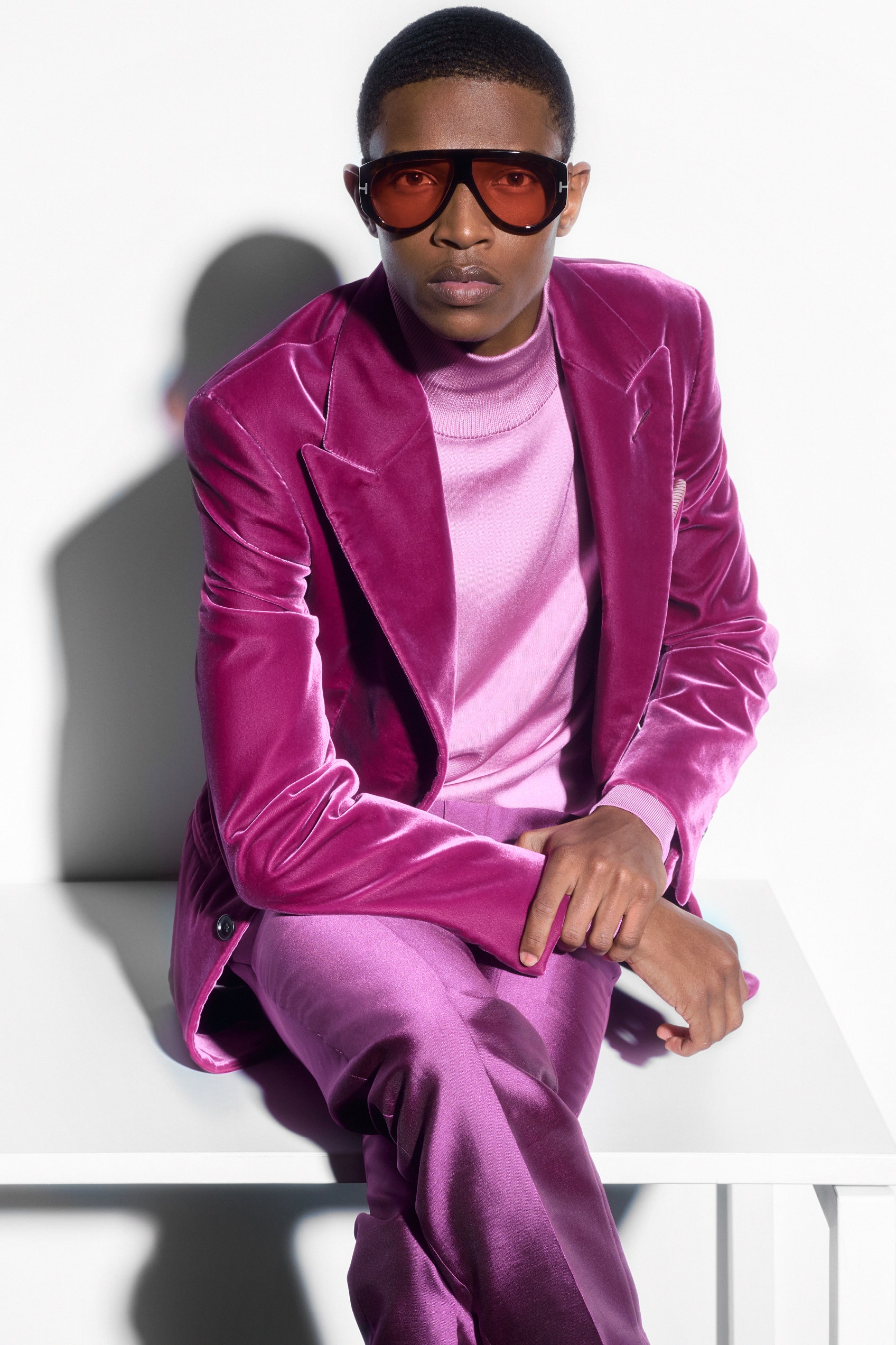 Tom Ford F/W 22 Menswear Look 1
