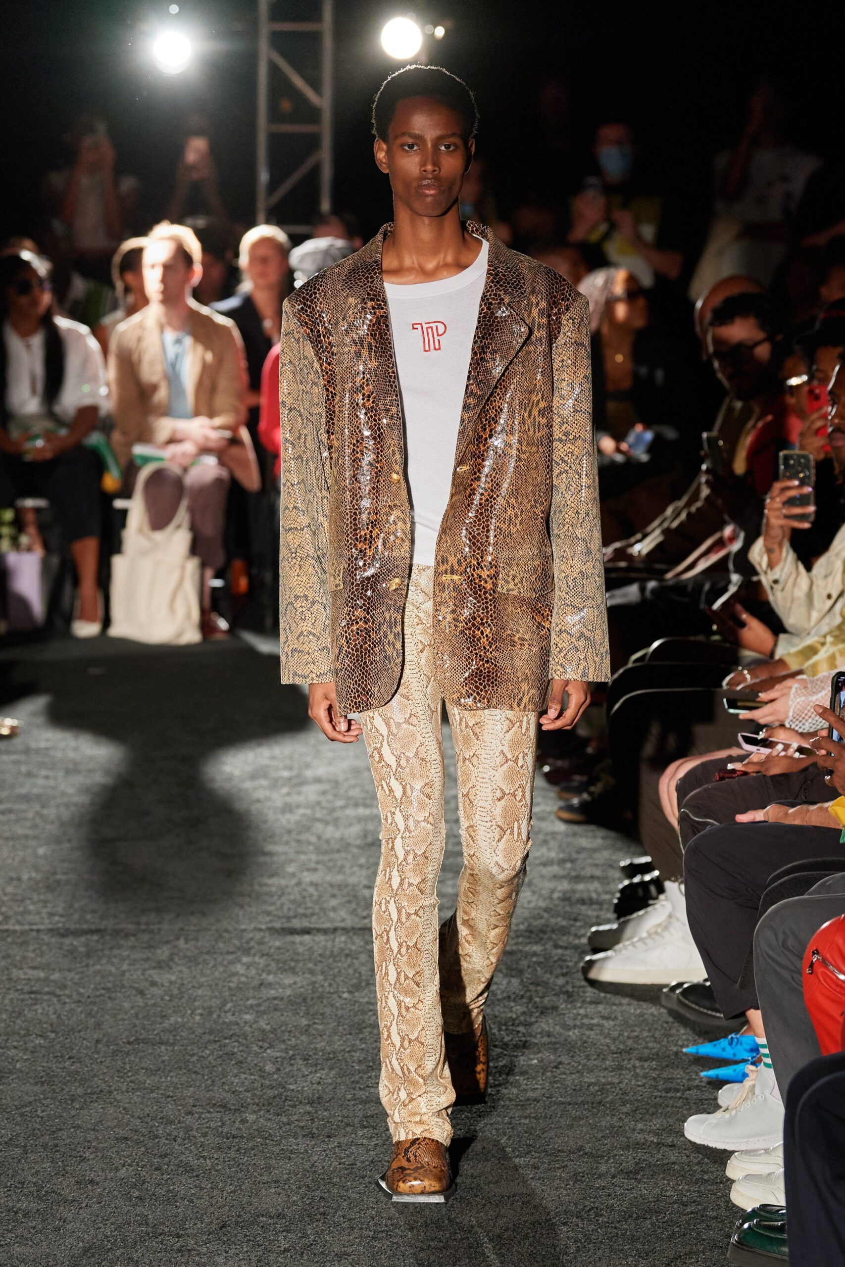 Theophilio S/S 23 Look 2