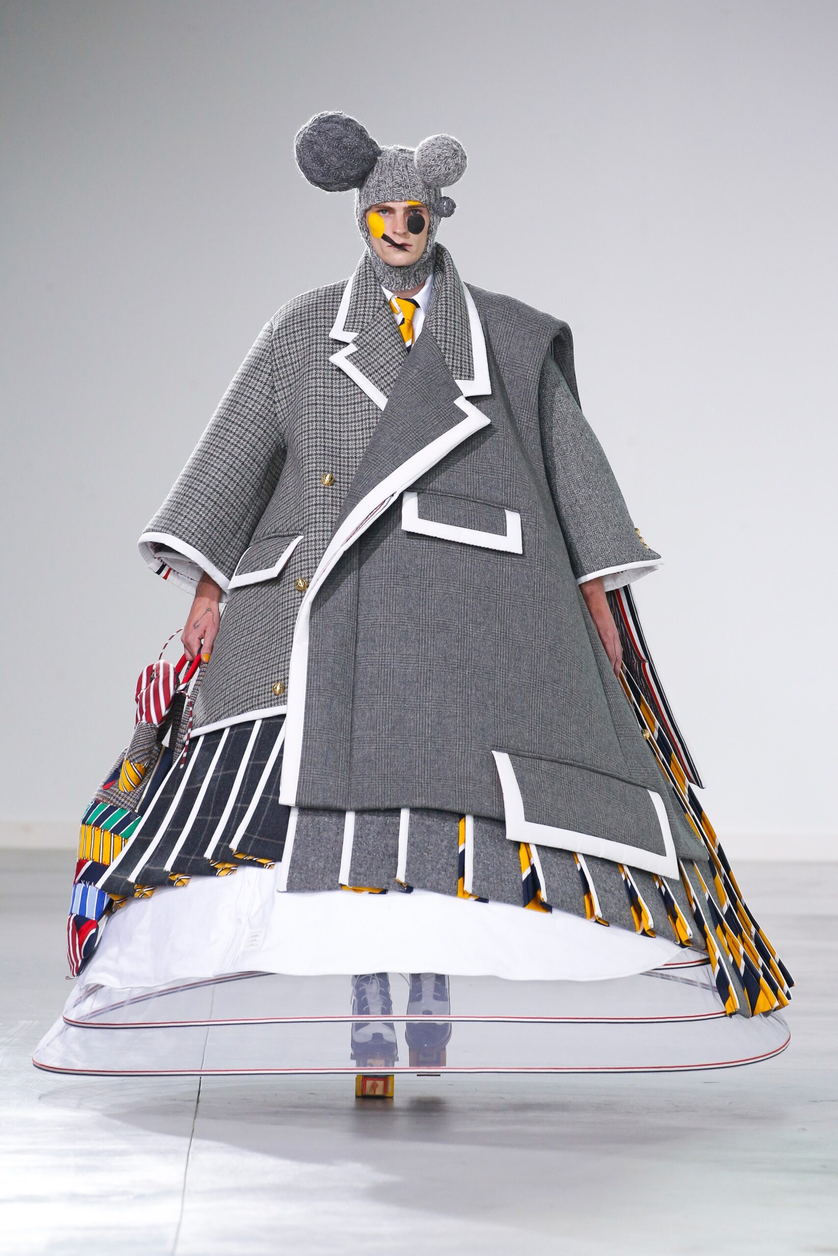 Thom Browne F/W 22 Look 3
