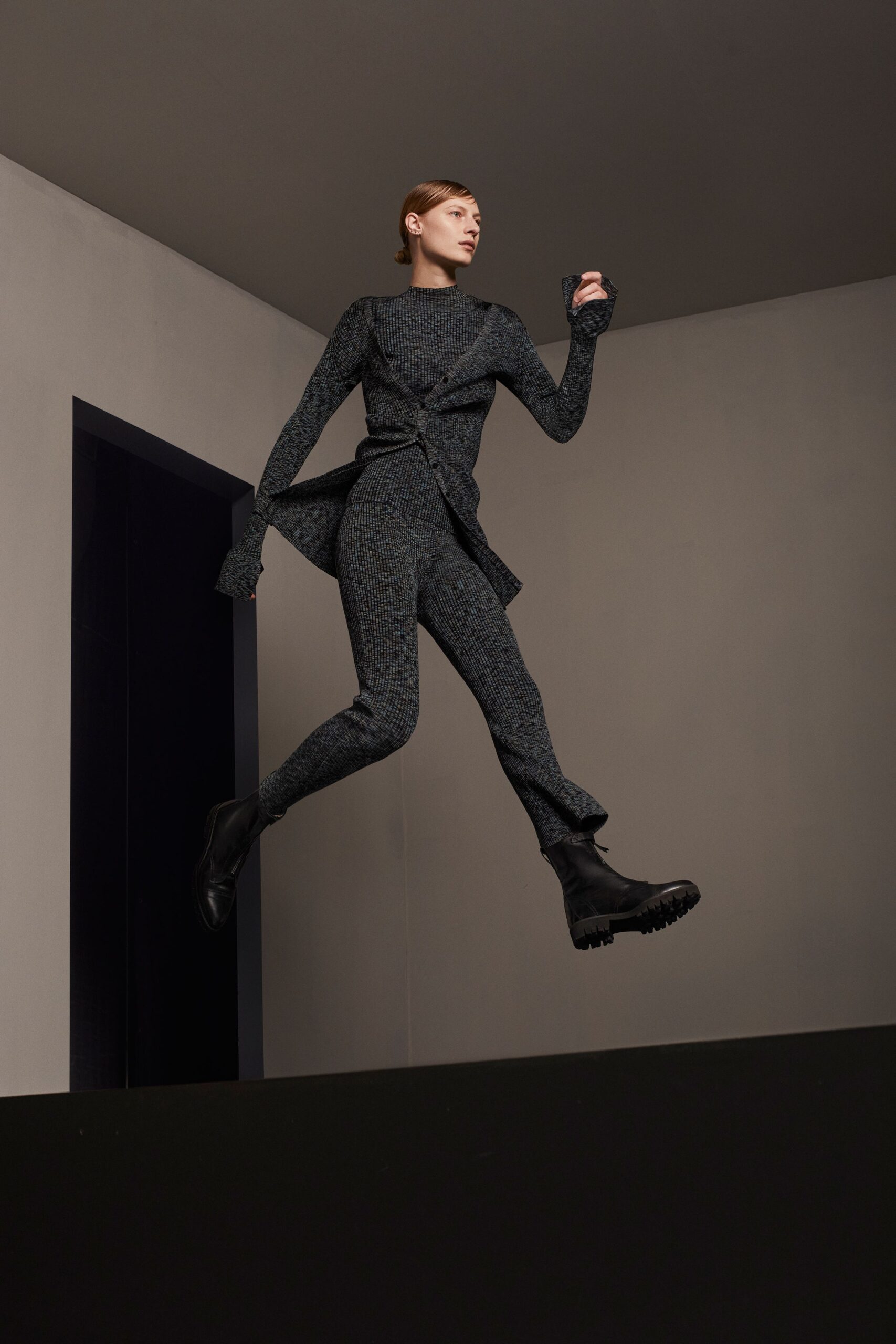 Theory Resort 21 Look 5