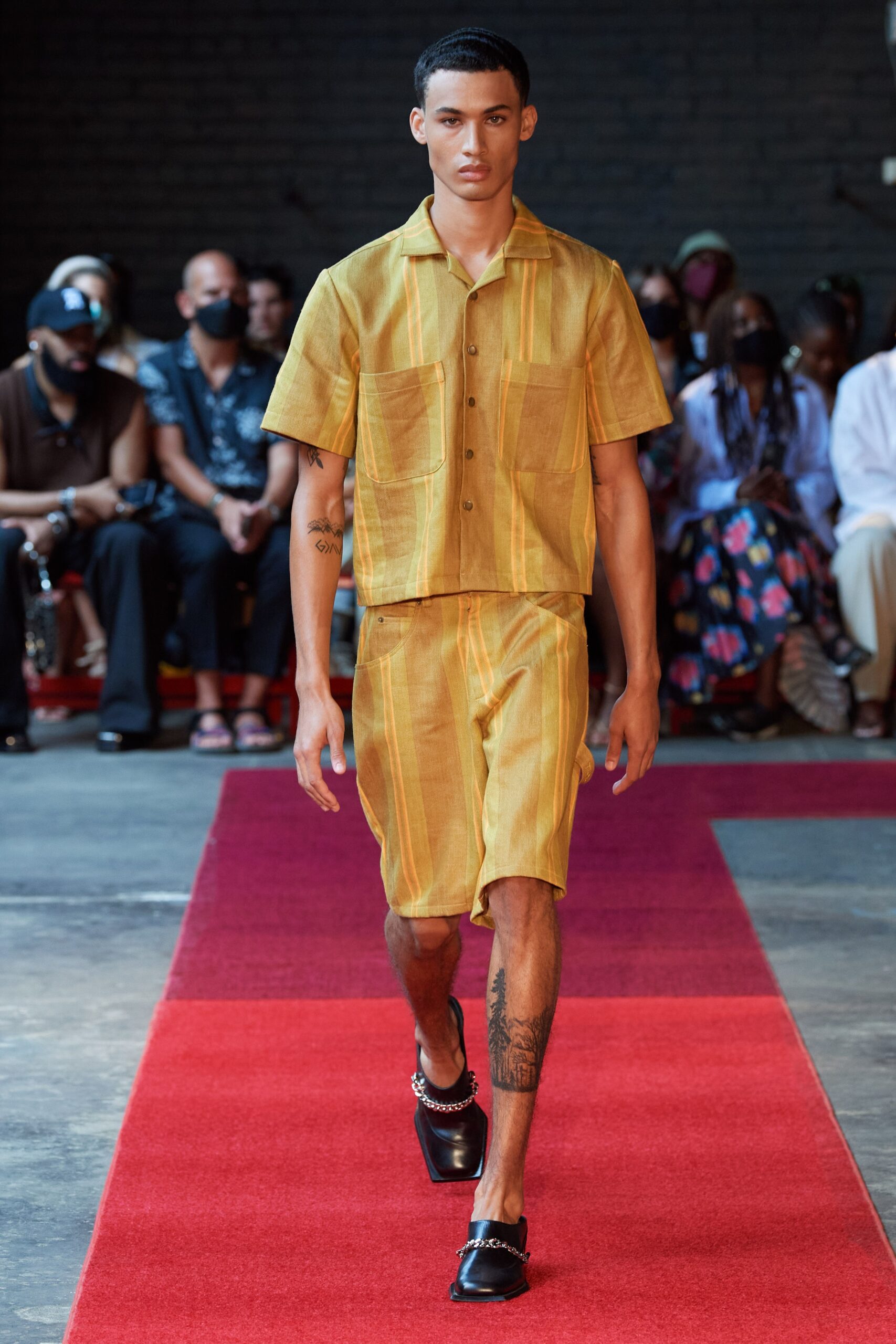 Theophilio S/S 22 Look 6