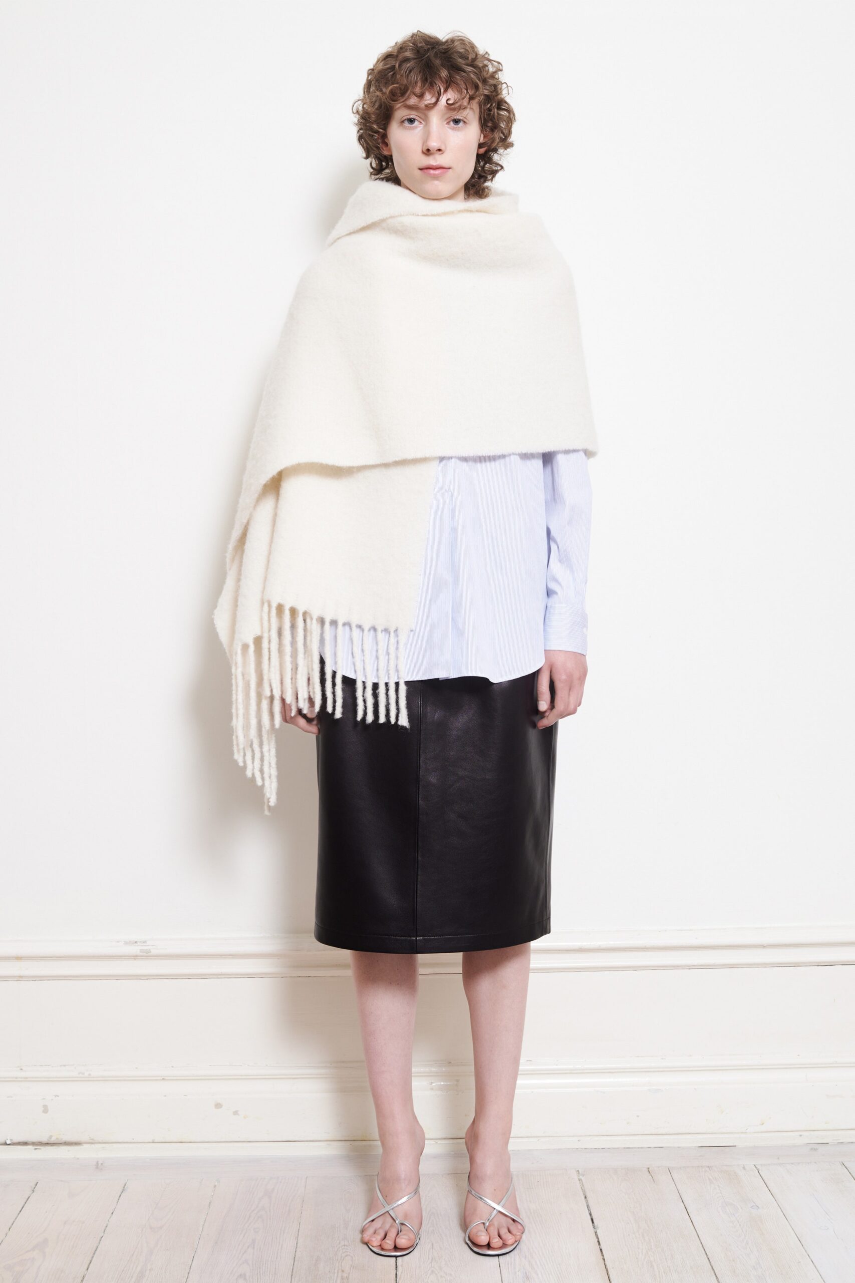 Teurn Studios Stockholm S/S 22 Look 8