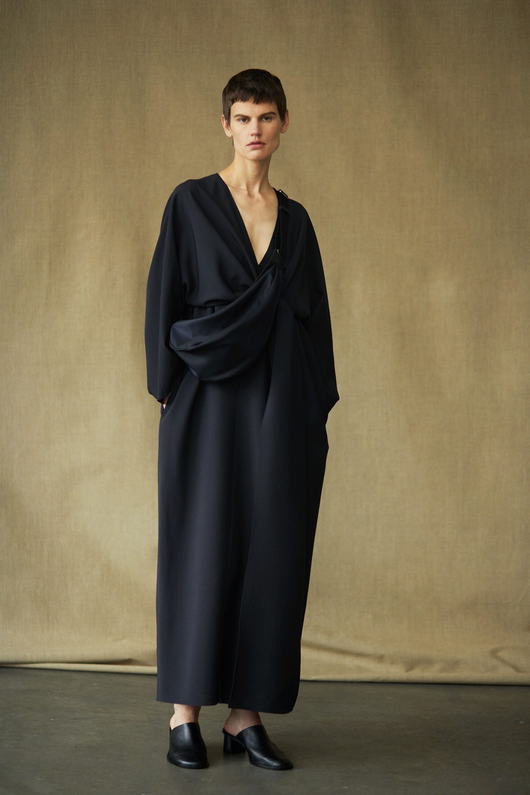 The Row S/S 19 Look 8