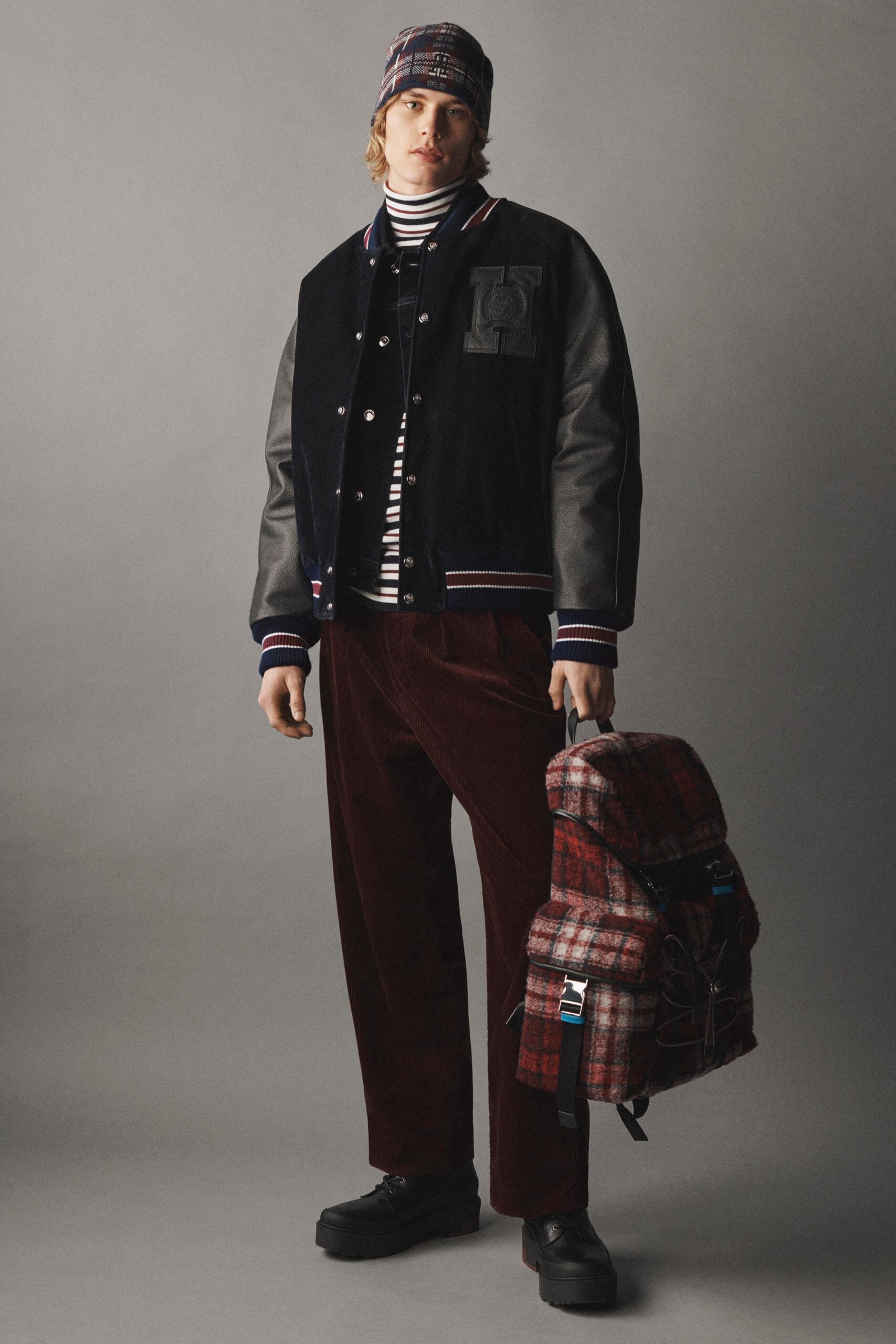 Tommy Hilfiger F/W 23 Menswear Look 8