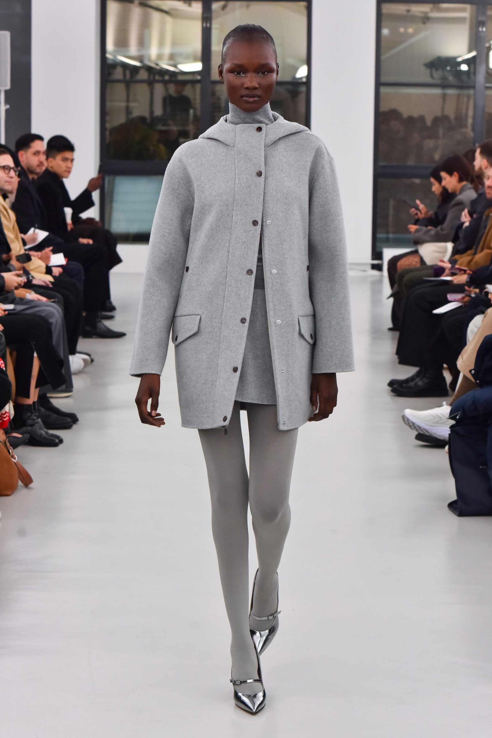 Theory F/W 23 Look 10