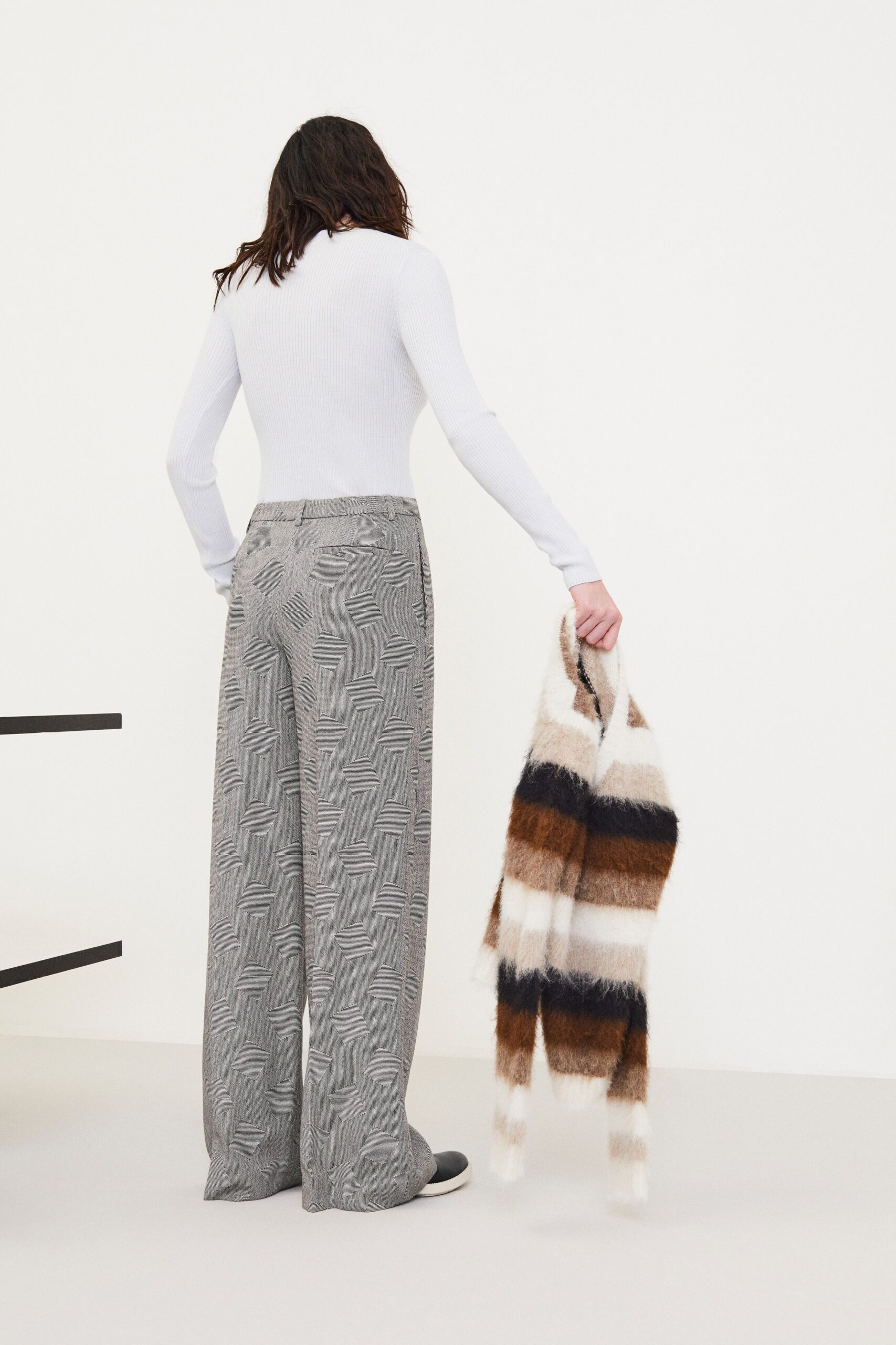 Theory Resort 20 Look 10