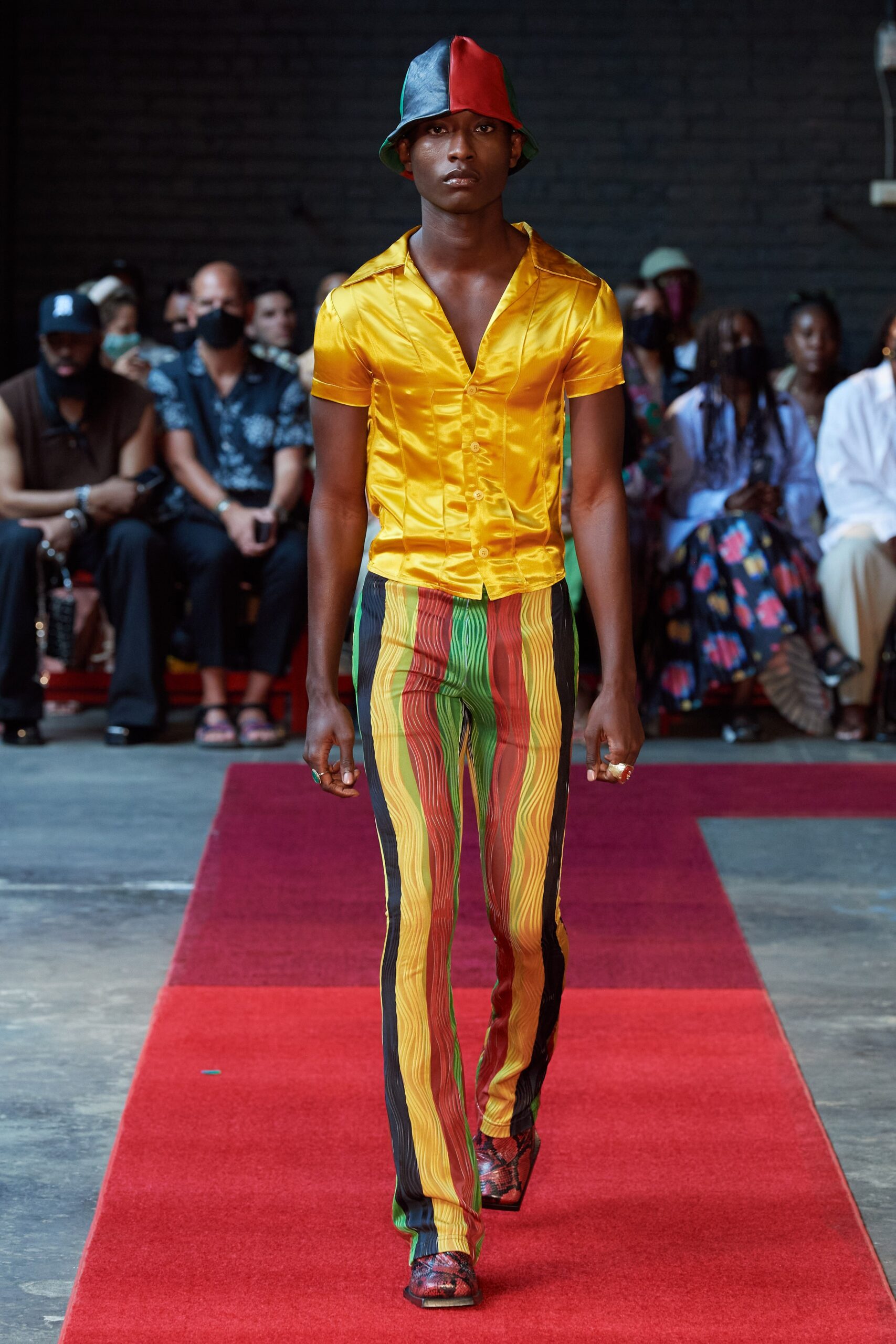 Theophilio S/S 22 Look 15