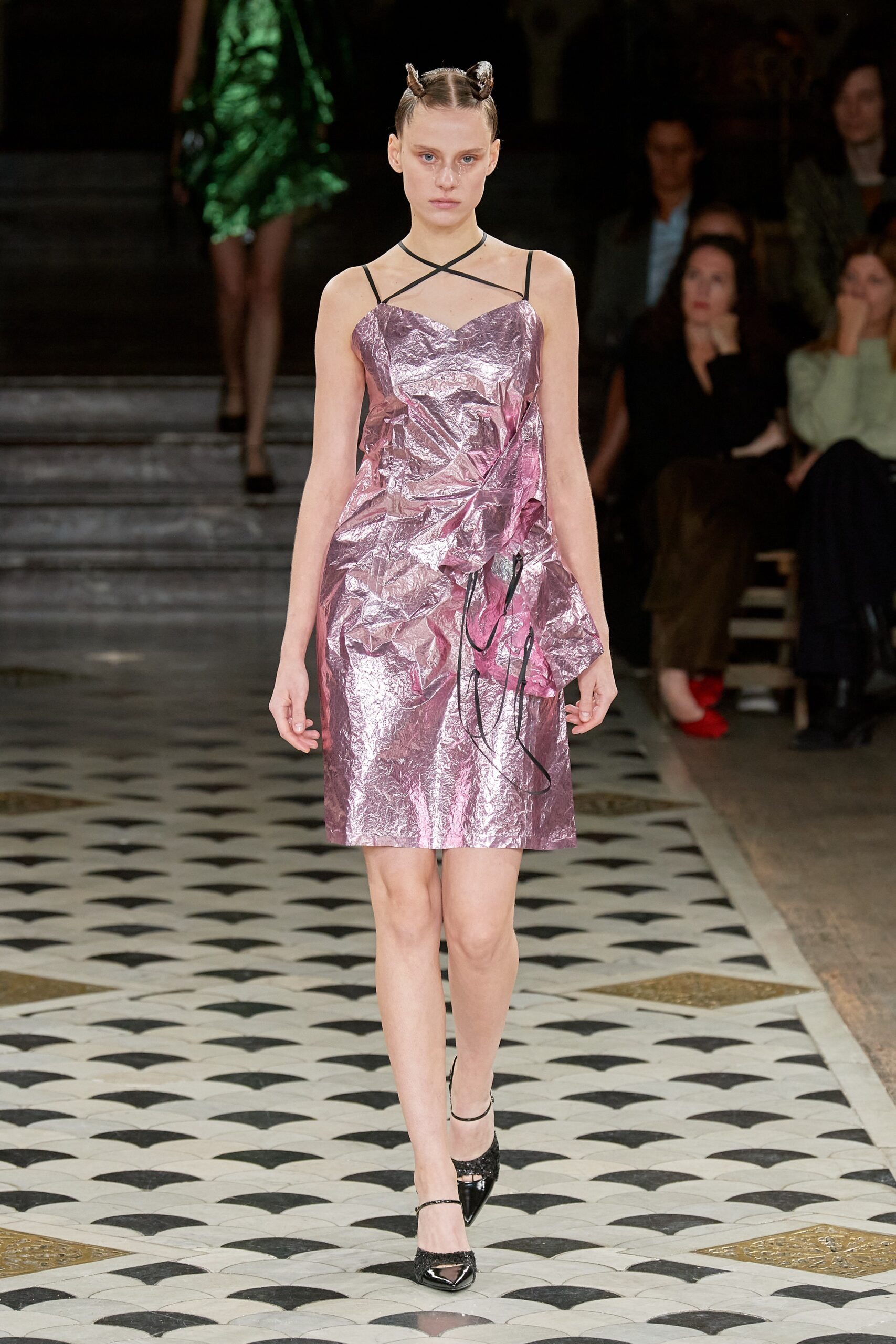 Undercover S/S 23 Look 15