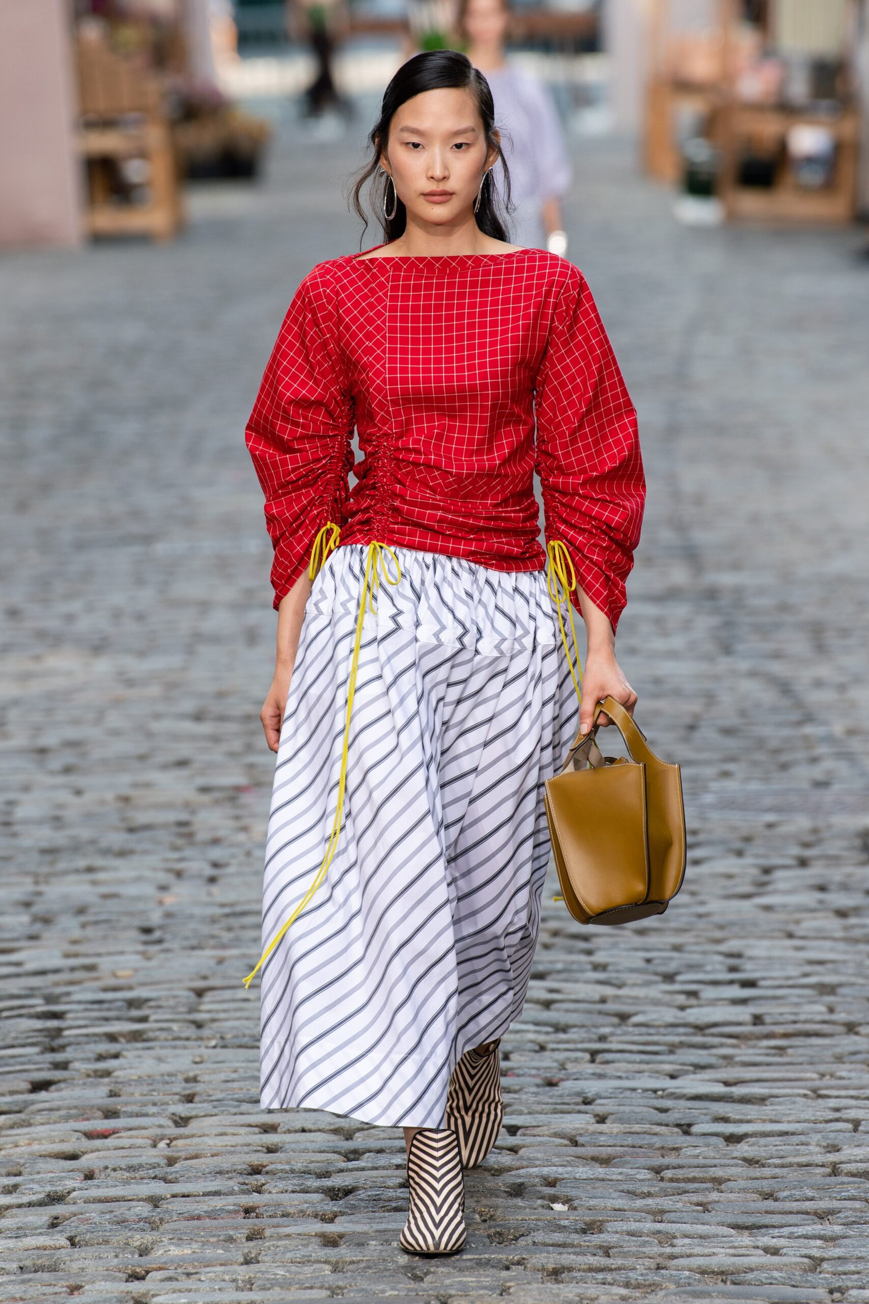 Tory Burch S/S 22 Look 16