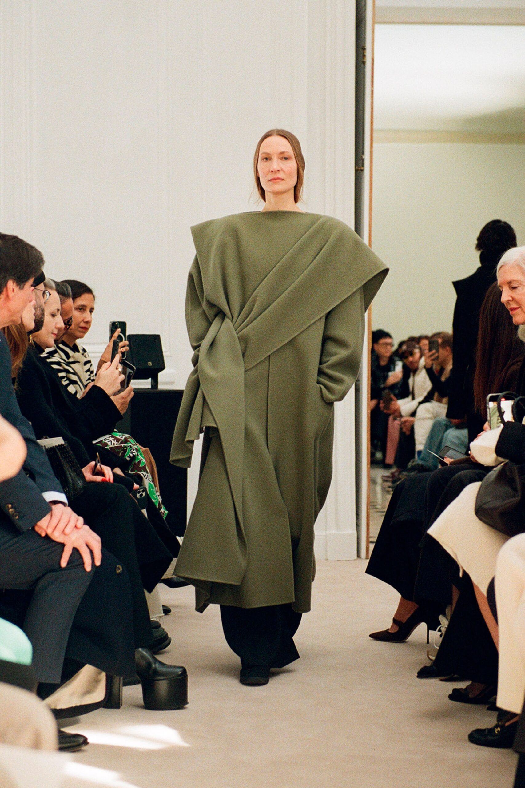 The Row Resort 24 Look 31