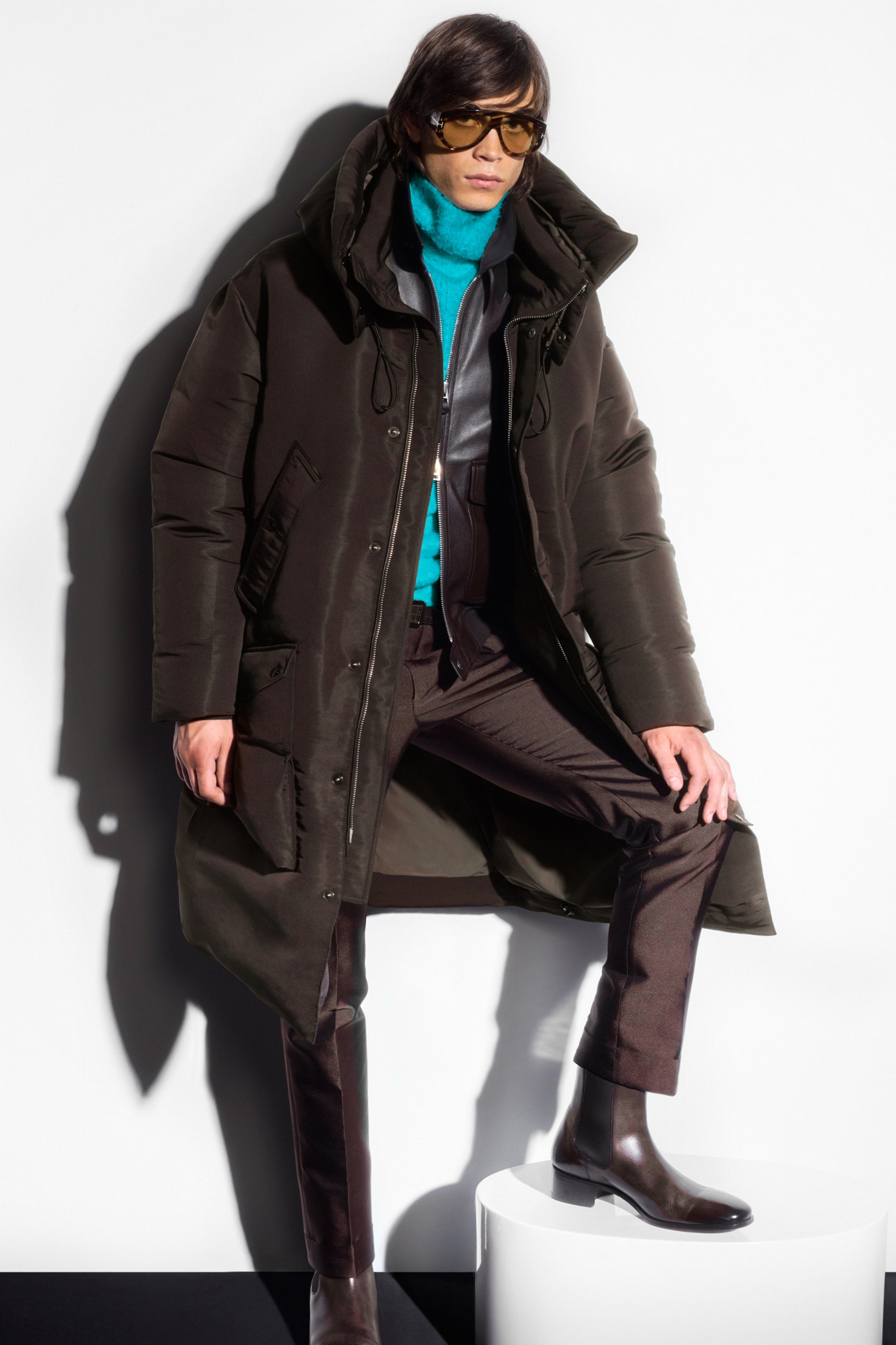 Tom Ford F/W 22 Menswear Look 16
