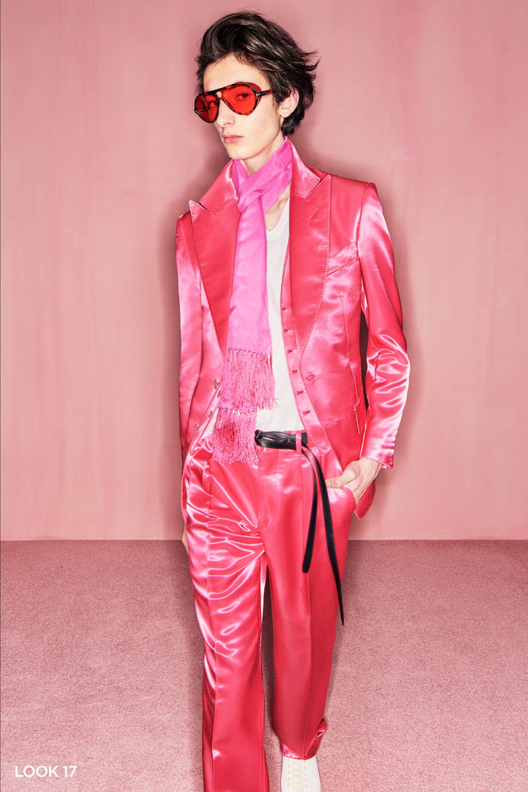 Tom Ford F/W 20 Menswear Look 17