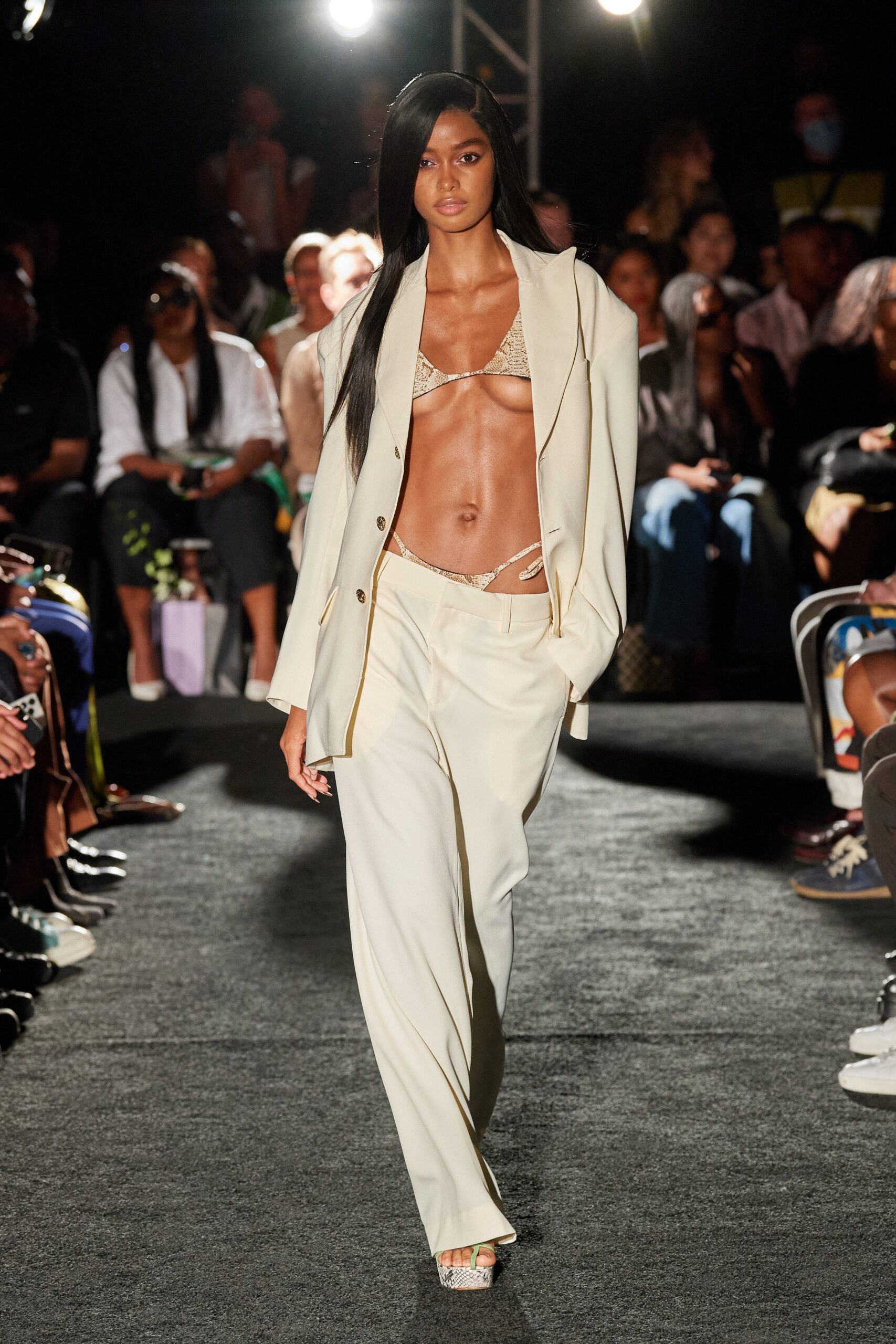 Theophilio S/S 23 Look 17