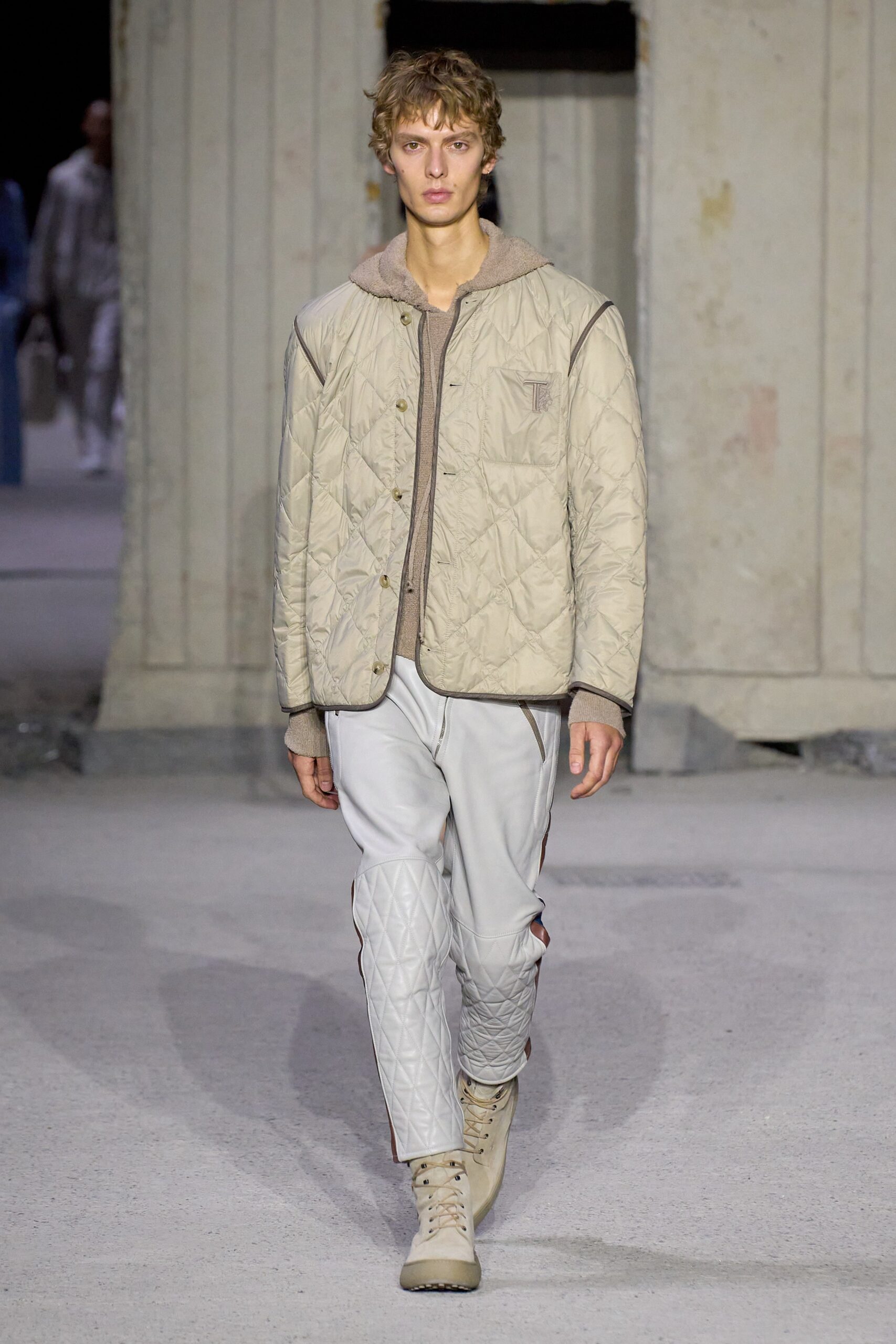 Tod’s S/S 23 Look 17