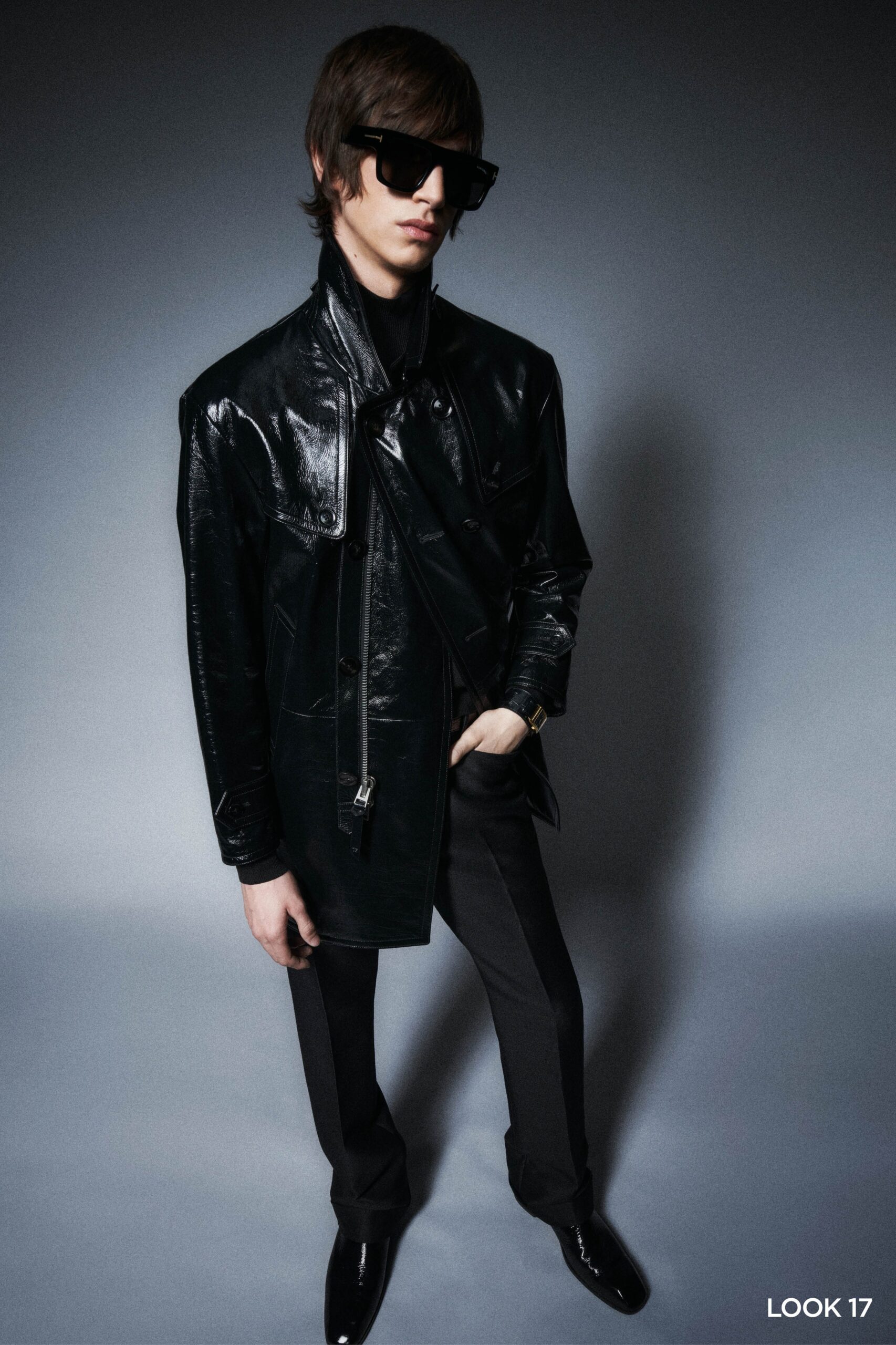 Tom Ford F/W 23 Menswear Look 17