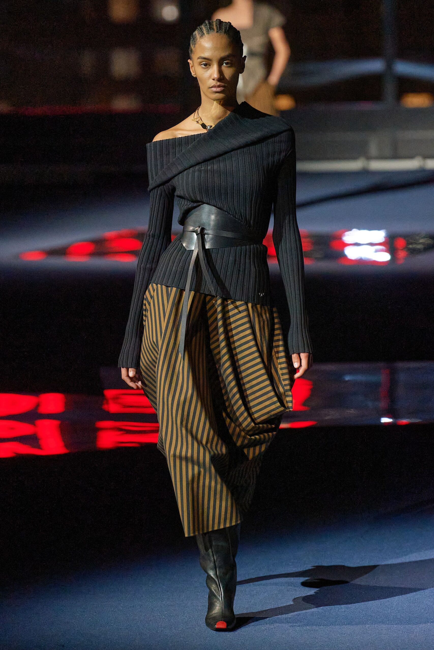 Tory Burch F/W 22 Look 18