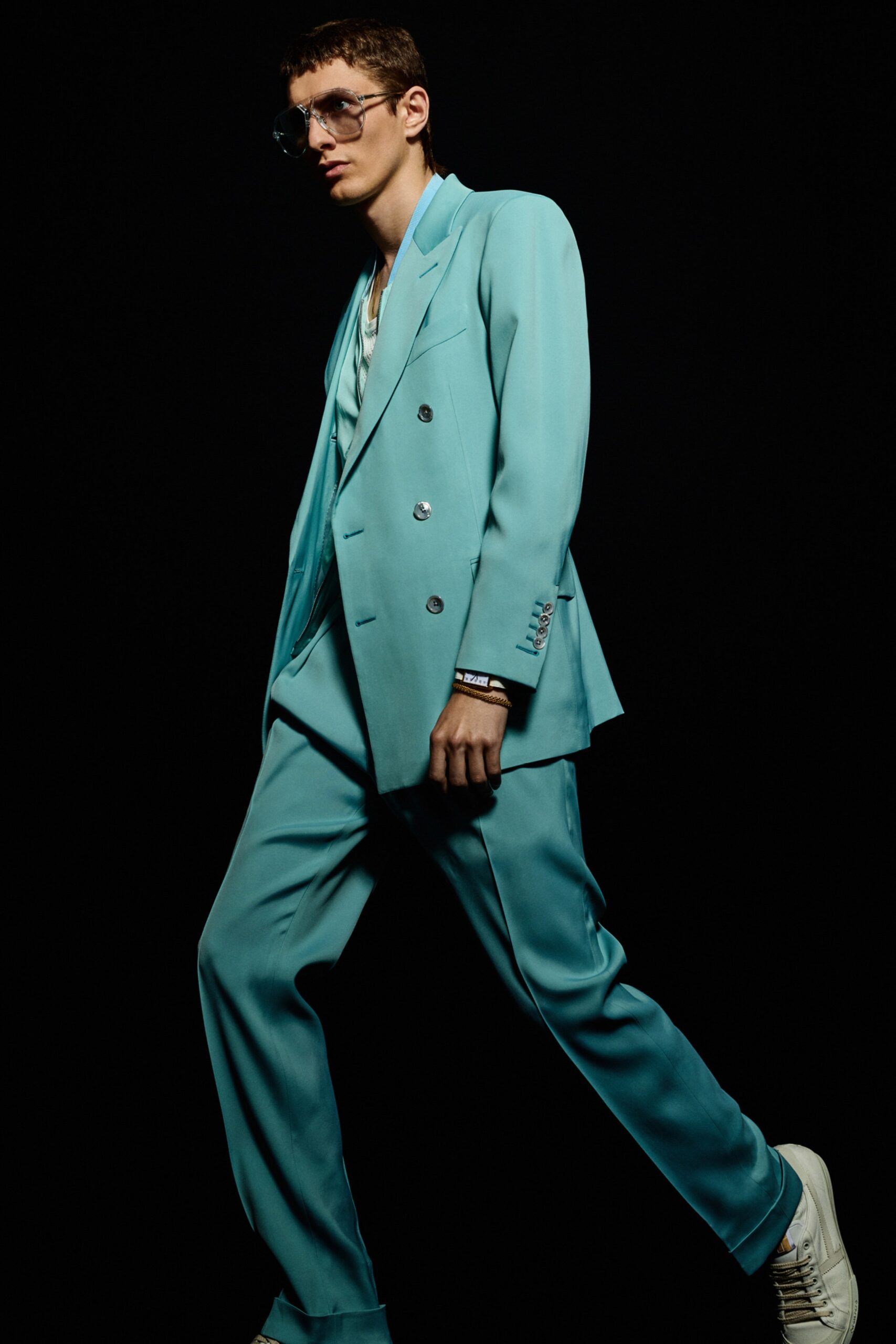 Tom Ford S/S 23 Menswear Look 18