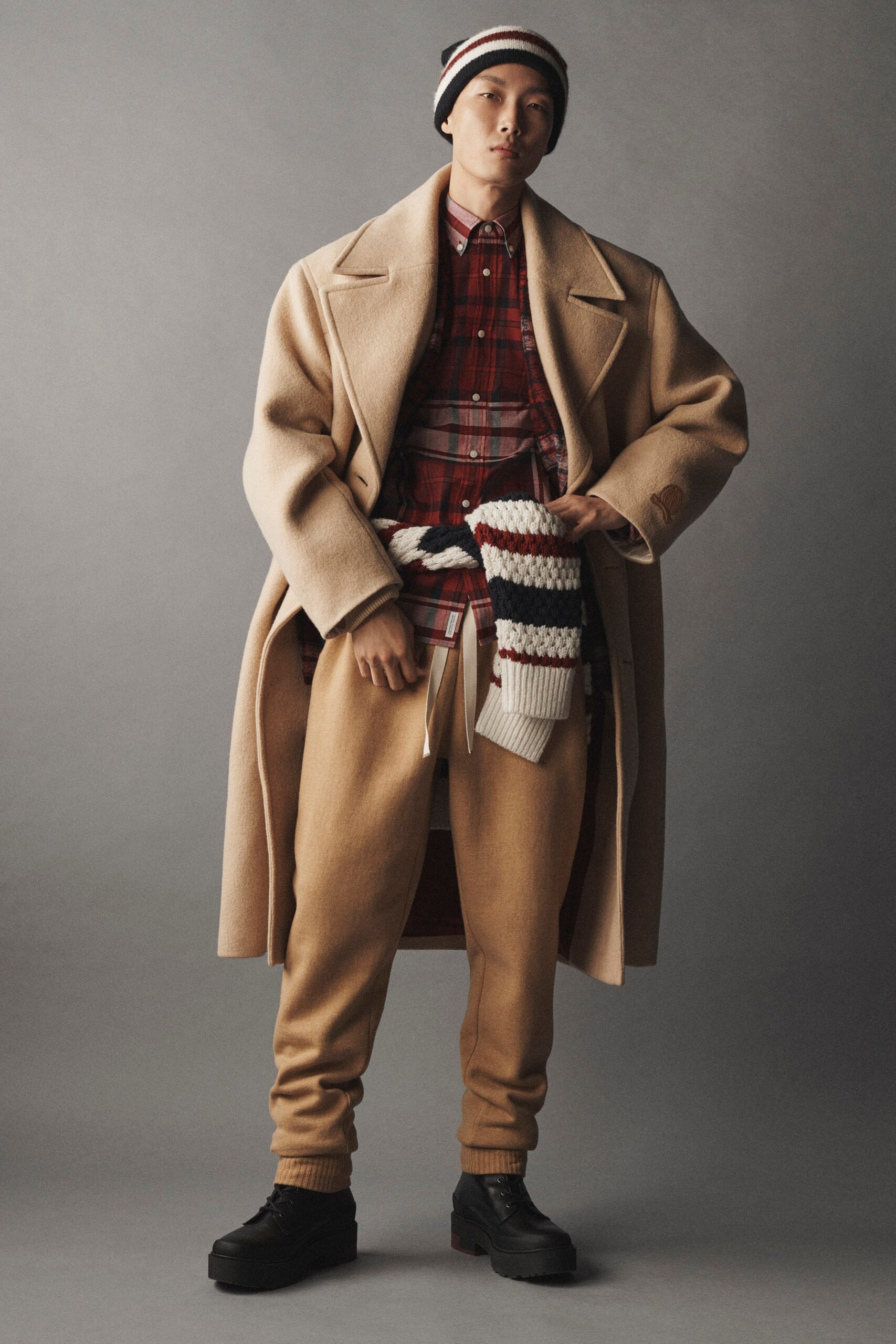 Tommy Hilfiger F/W 23 Menswear Look 18