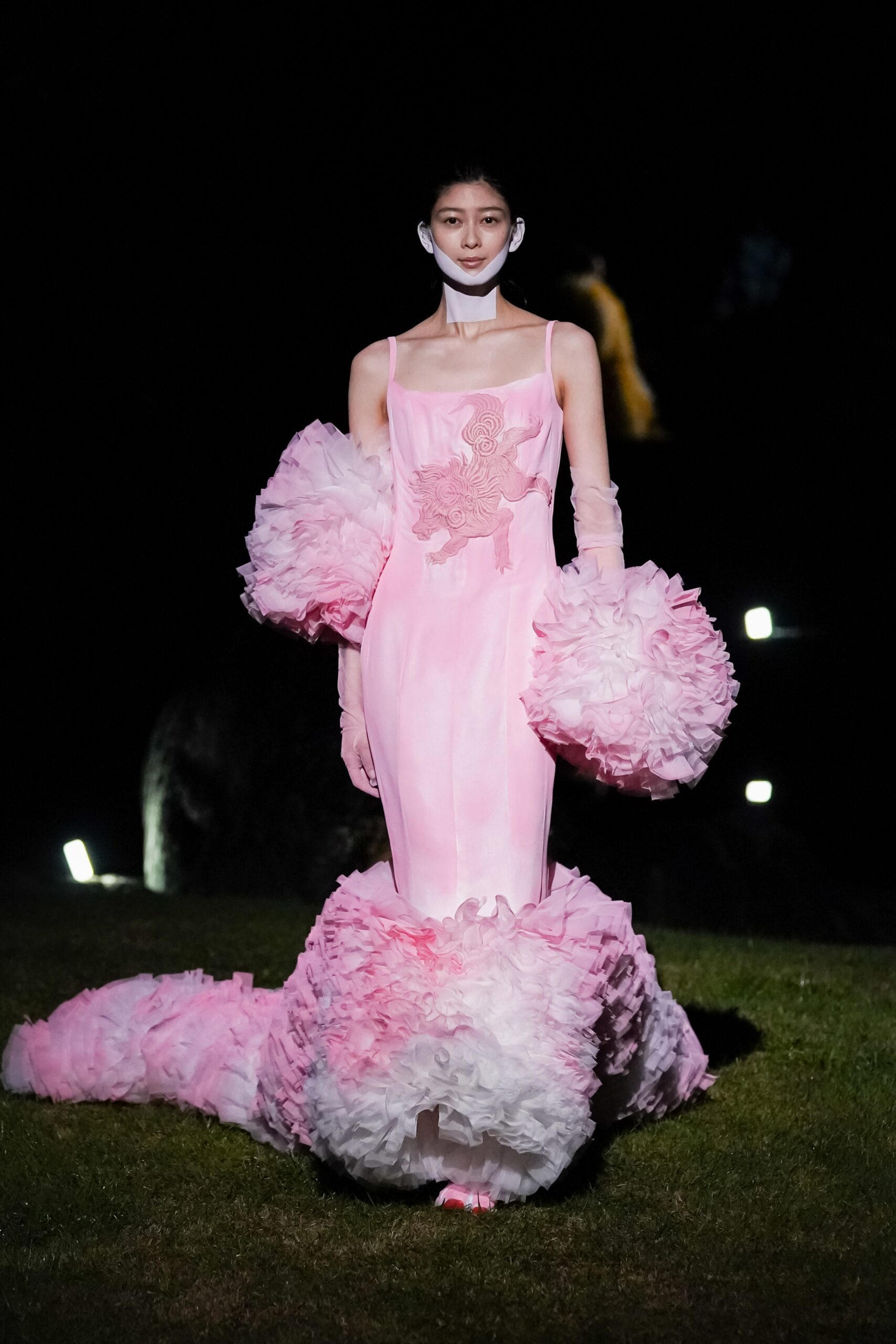 Tomo Koizumi F/W 21 Couture Look 19