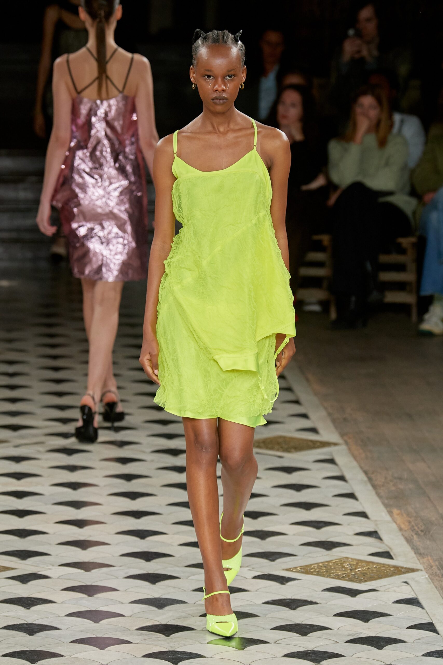 Undercover S/S 23 Look 19