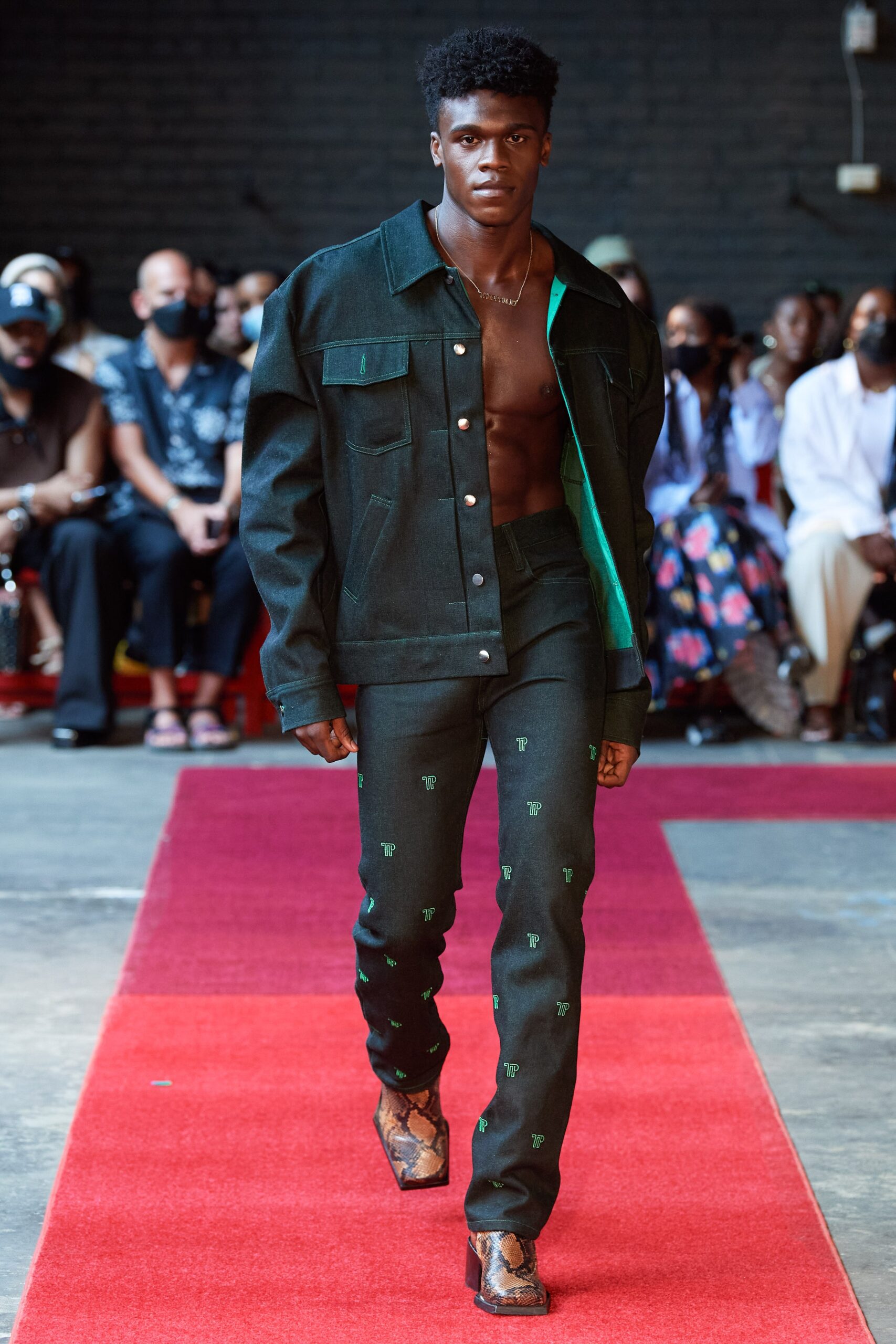 Theophilio S/S 22 Look 22