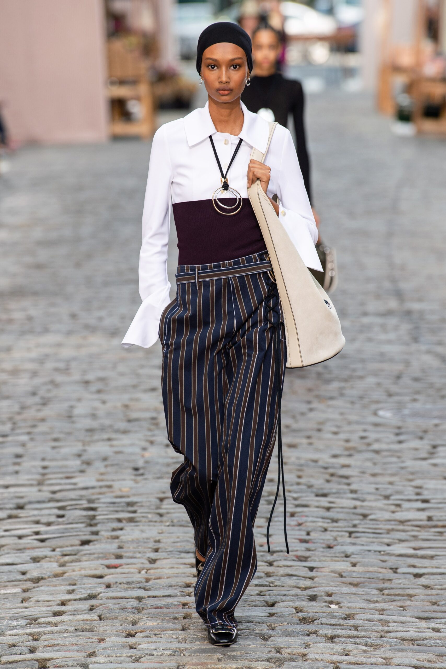 Tory Burch S/S 22 Look 23