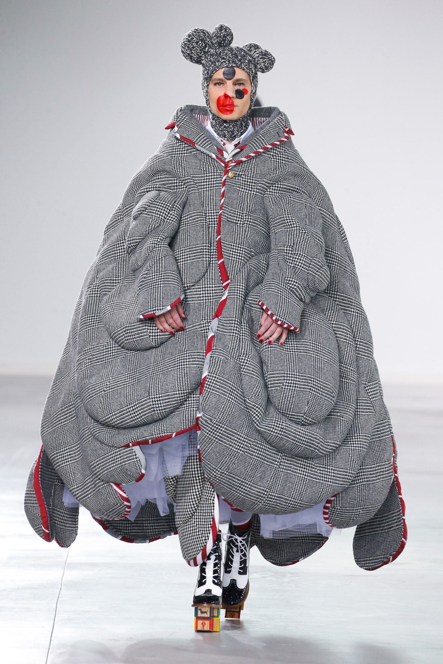 Thom Browne F/W 22 Look 23