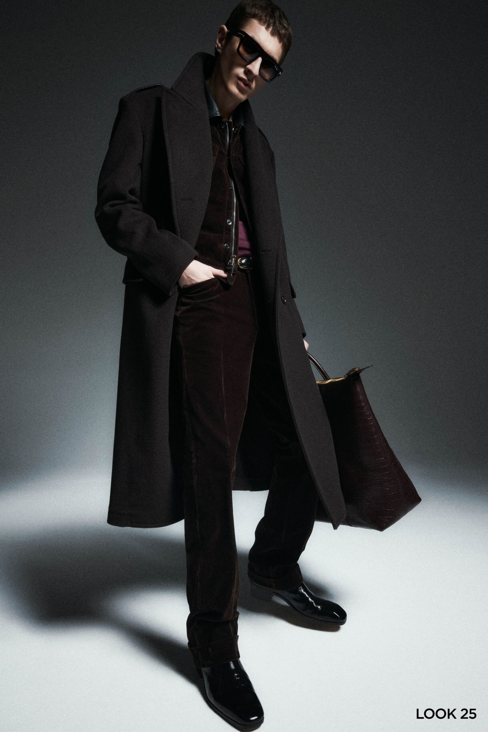 Tom Ford F/W 23 Menswear Look 25