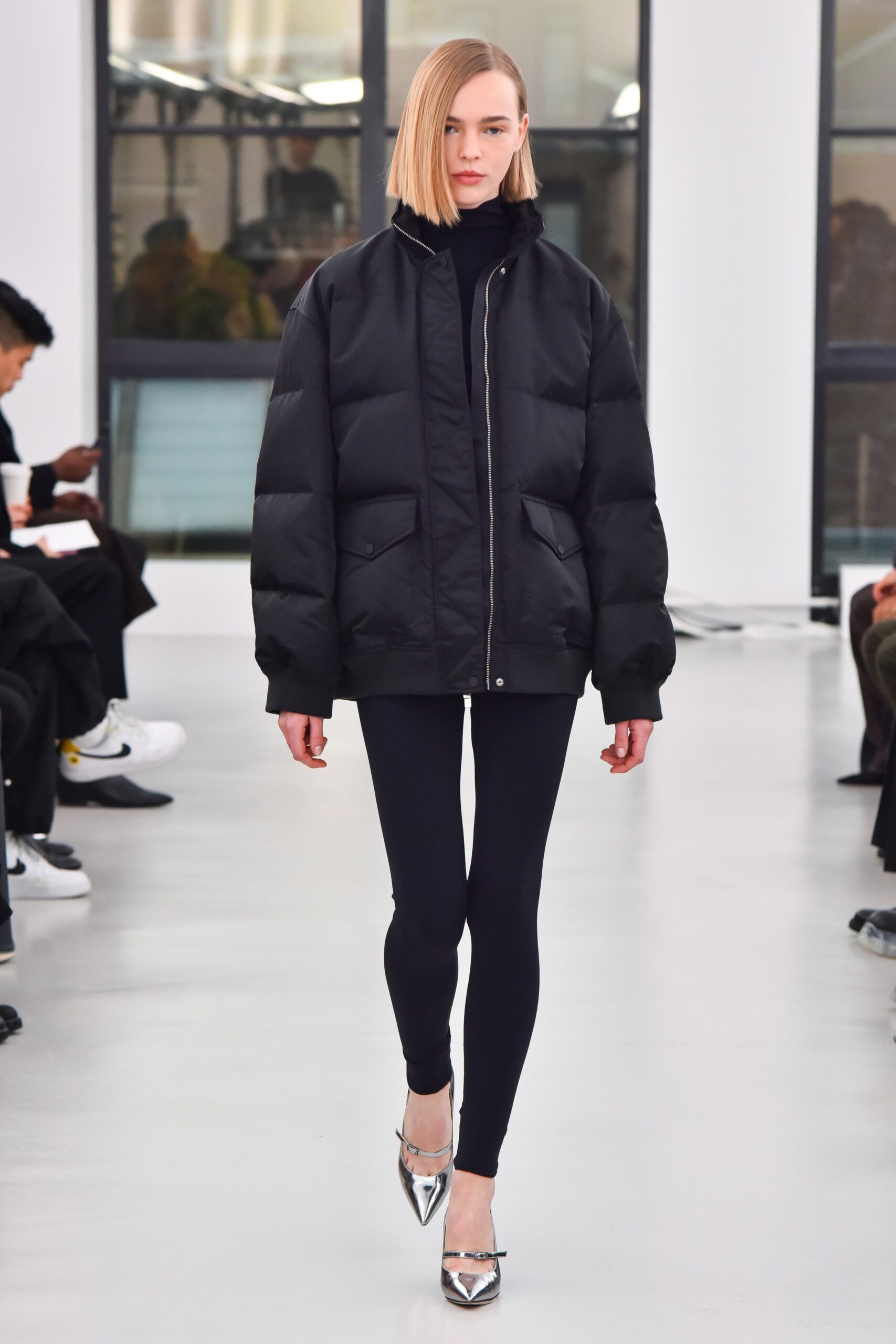 Theory F/W 23 Look 29