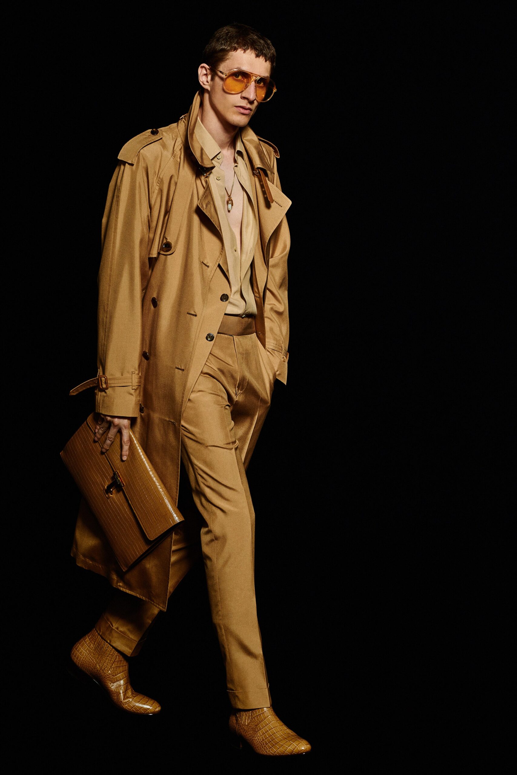 Tom Ford S/S 23 Menswear Look 31